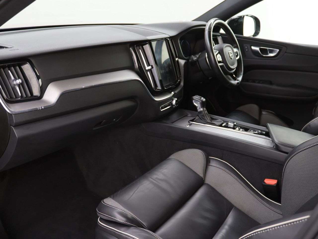2020 VOLVO XC60 2020 VOLVO XC60