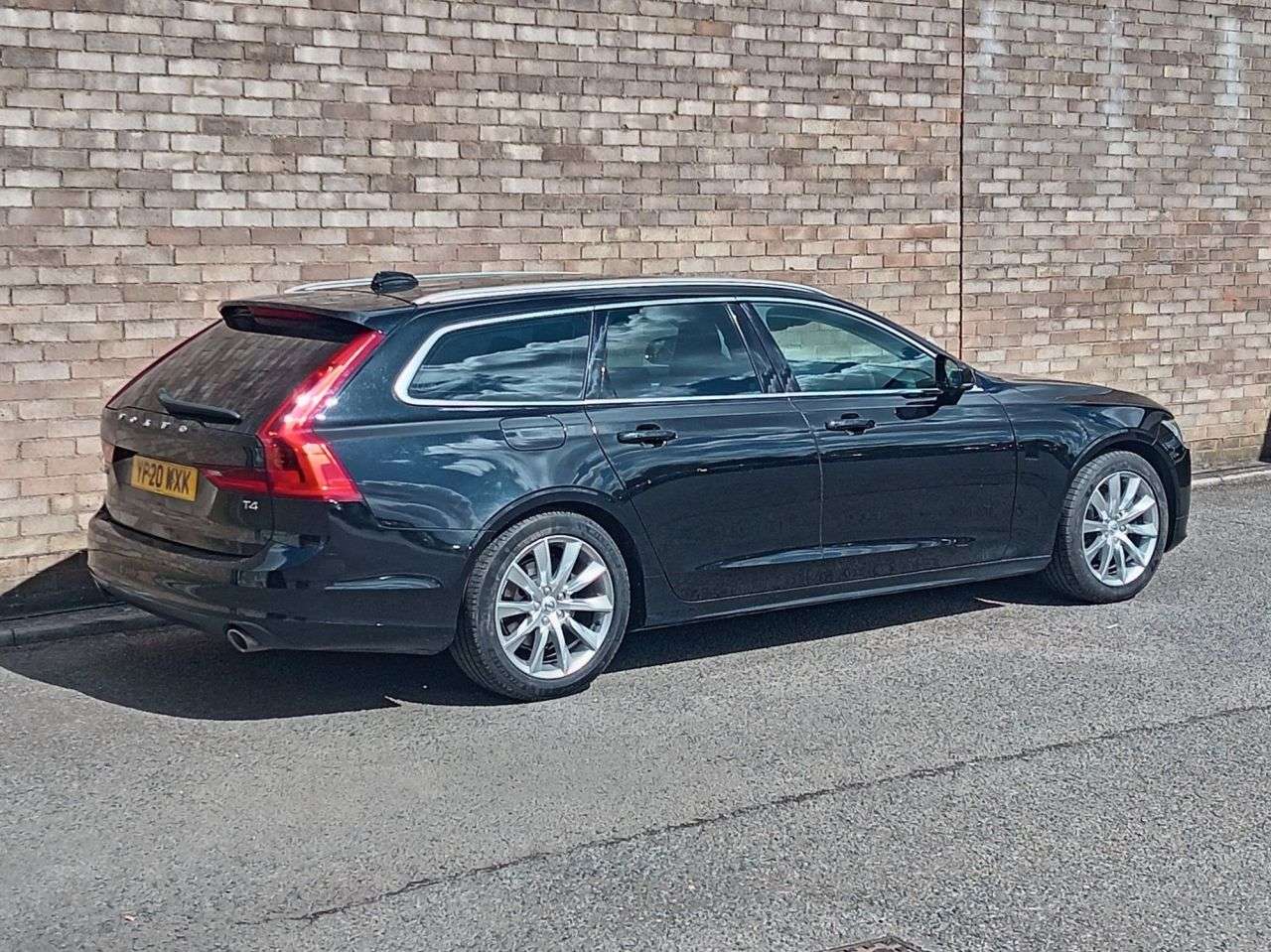 2020 VOLVO V90 2020 VOLVO V90