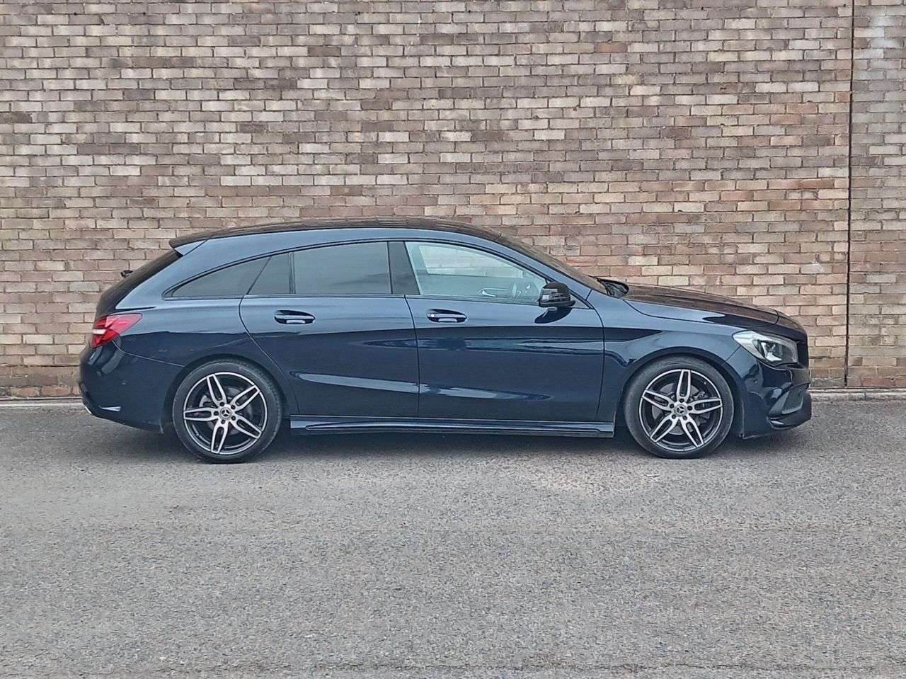 A 2018 MERCEDES-BENZ CLA CLASS 2.1 CLA220d AMG Line Shooting Brake 5dr Diesel 7G-DCT Euro 6 (s/s) (177 ps) A 2018 MERCEDES-BENZ CLA CLASS 2.1 CLA220d AMG Line Shooting Brake 5dr Diesel 7G-DCT Euro 6 (s/s) (177 ps)