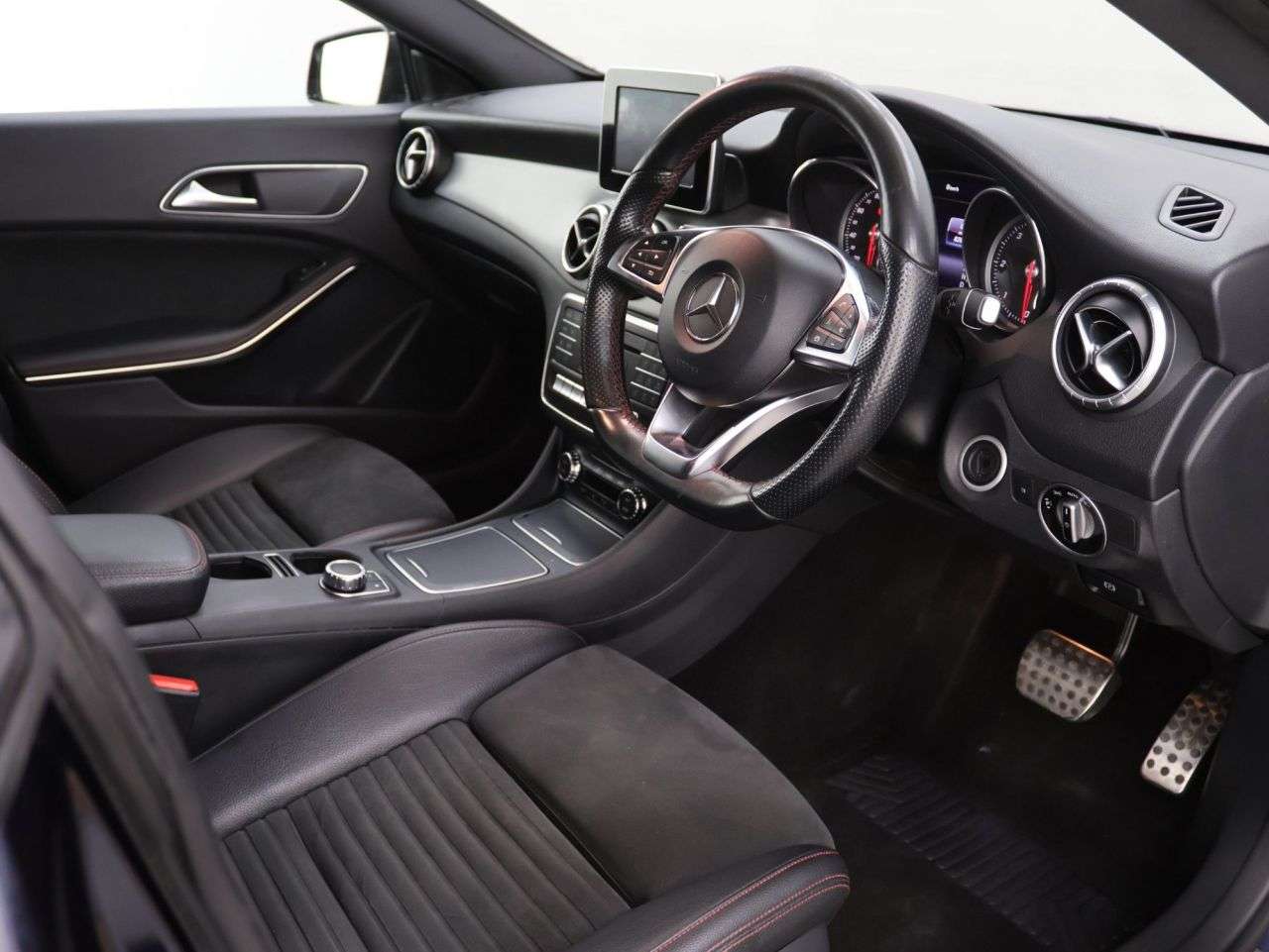 2018 MERCEDES-BENZ CLA CLASS 2018 MERCEDES-BENZ CLA CLASS