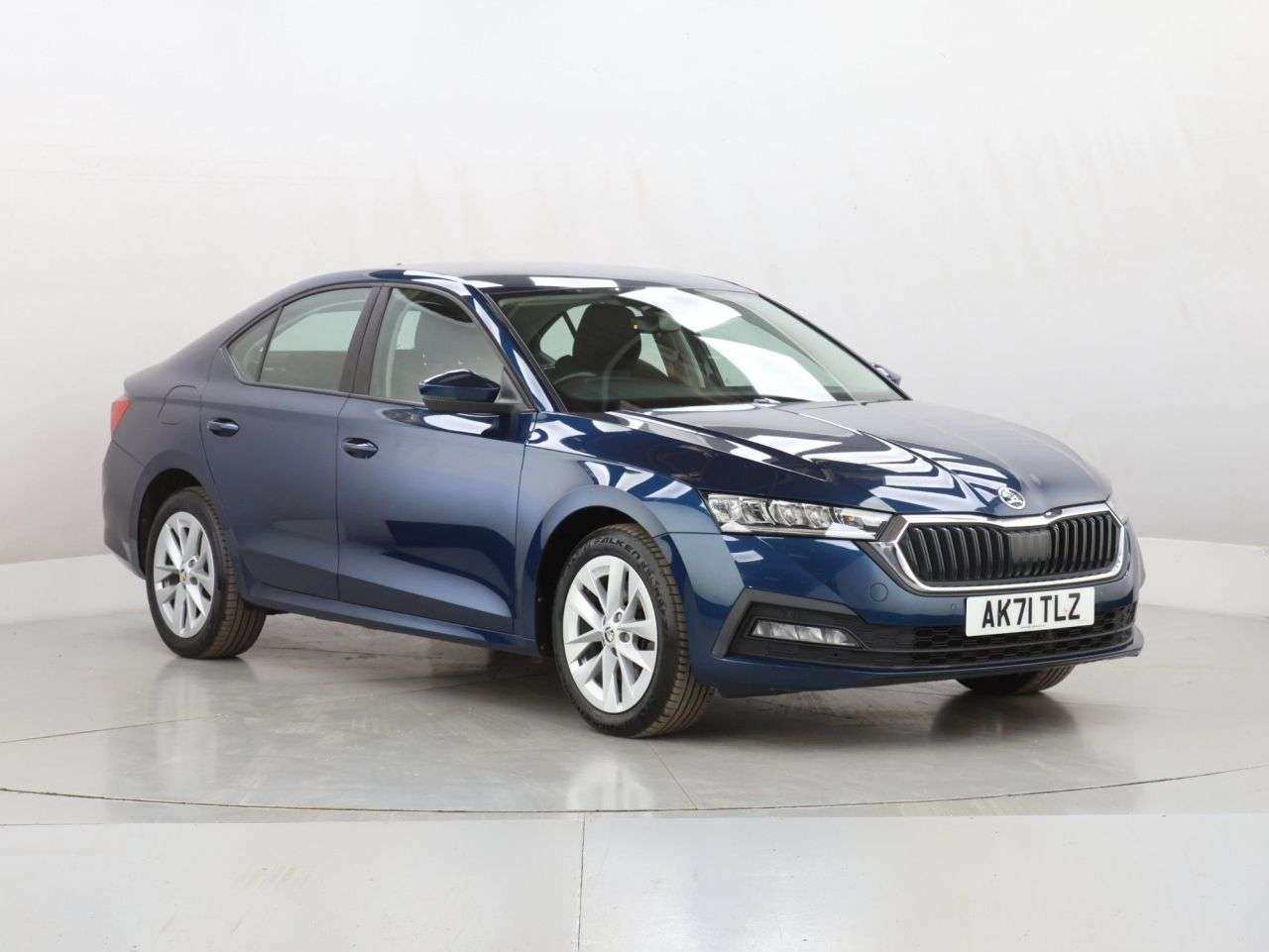 A 2021 SKODA OCTAVIA 1.4 TSI iV 13kWh SE Technology Hatchback 5dr Petrol Plug-in Hybrid DSG Euro A 2021 SKODA OCTAVIA 1.4 TSI iV 13kWh SE Technology Hatchback 5dr Petrol Plug-in Hybrid DSG Euro