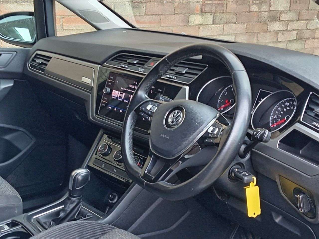 2019 VOLKSWAGEN TOURAN 2019 VOLKSWAGEN TOURAN