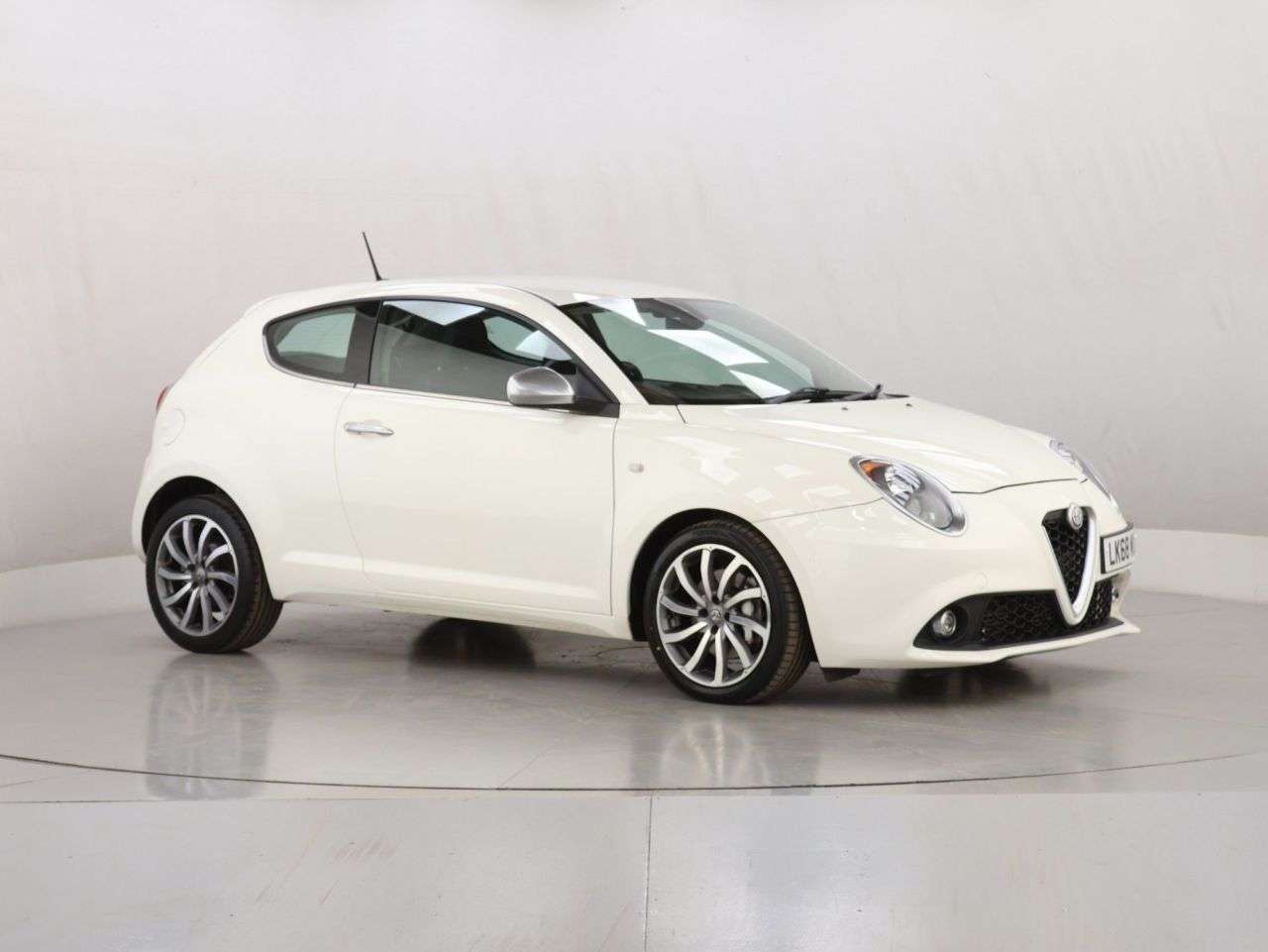 A 2018 ALFA ROMEO MITO 1.4 TB MultiAir Super Hatchback 3dr Petrol TCT Euro 6 (s/s) (140 ps) A 2018 ALFA ROMEO MITO 1.4 TB MultiAir Super Hatchback 3dr Petrol TCT Euro 6 (s/s) (140 ps)