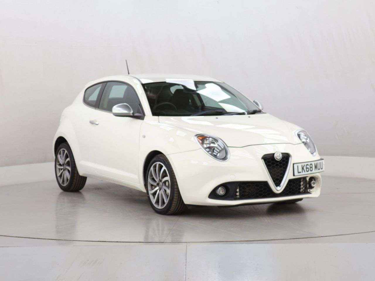 A 2018 ALFA ROMEO MITO 1.4 TB MultiAir Super Hatchback 3dr Petrol TCT Euro 6 (s/s) (140 ps) A 2018 ALFA ROMEO MITO 1.4 TB MultiAir Super Hatchback 3dr Petrol TCT Euro 6 (s/s) (140 ps)