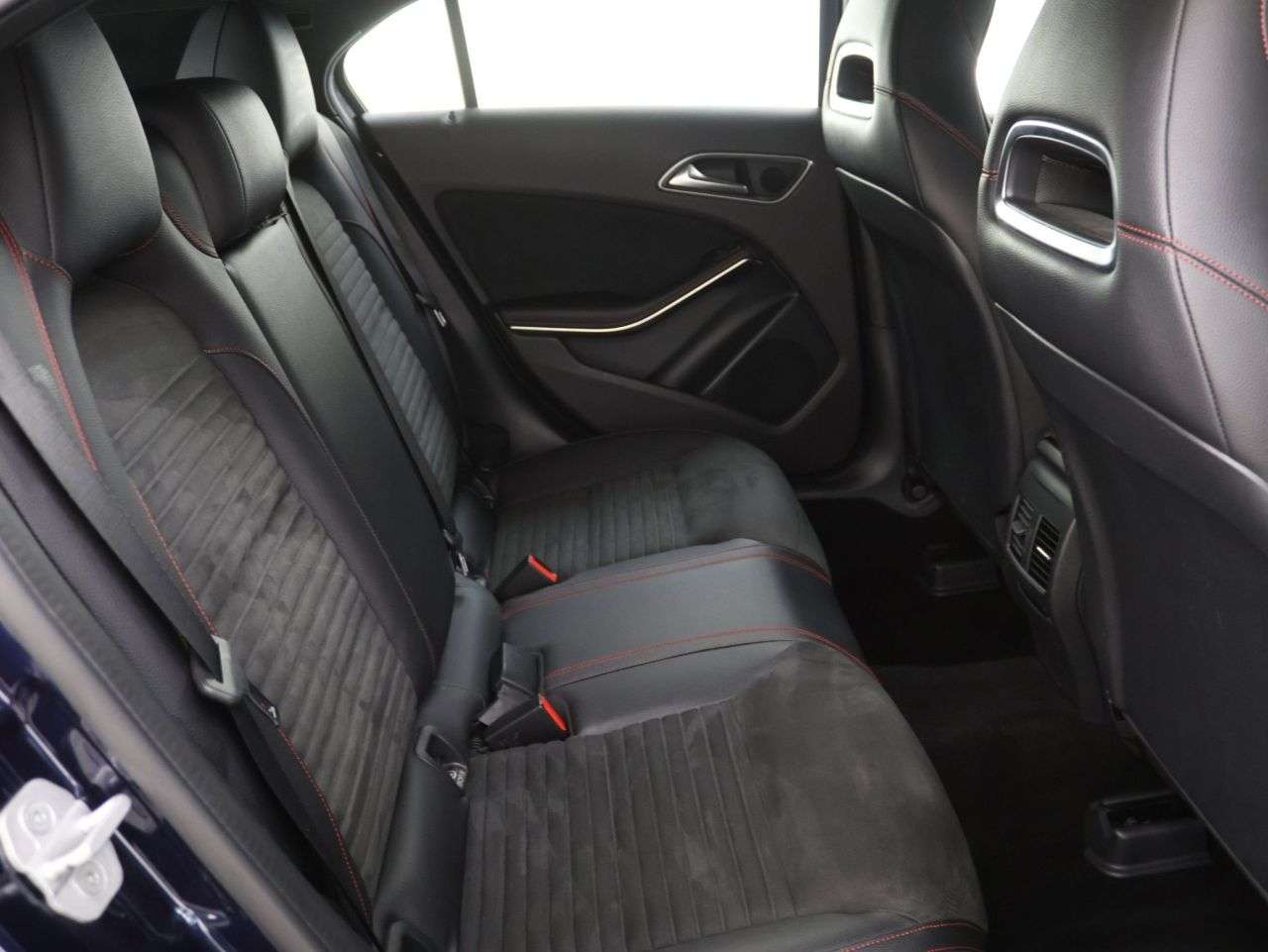 2017 MERCEDES-BENZ A CLASS 2017 MERCEDES-BENZ A CLASS