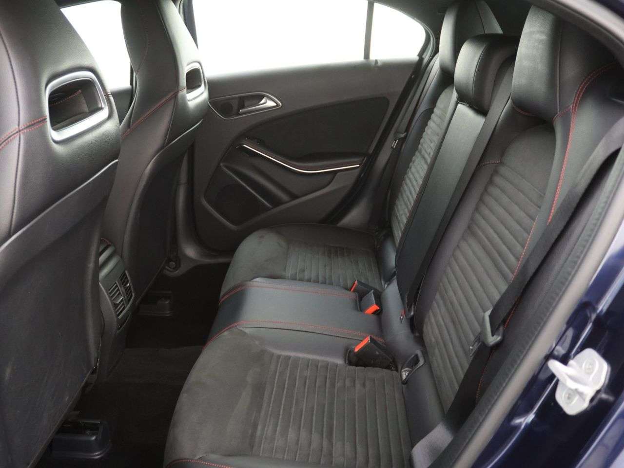 2017 MERCEDES-BENZ A CLASS 2017 MERCEDES-BENZ A CLASS