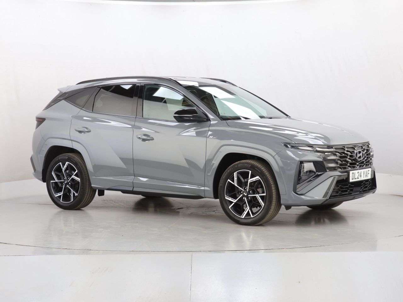 A 2024 HYUNDAI TUCSON 1.6 T-GDi N Line SUV 5dr Petrol Hybrid Auto Euro 6 (s/s) (215 ps) A 2024 HYUNDAI TUCSON 1.6 T-GDi N Line SUV 5dr Petrol Hybrid Auto Euro 6 (s/s) (215 ps)