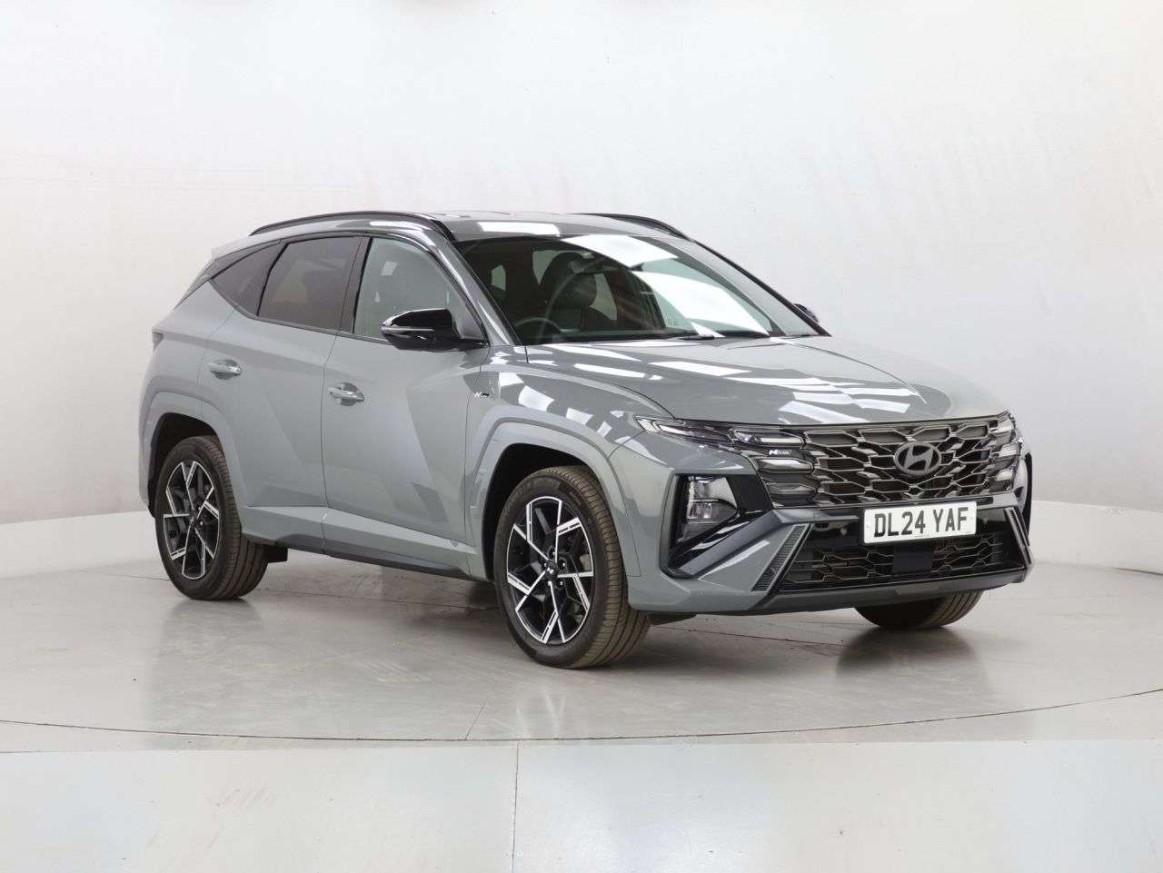 A 2024 HYUNDAI TUCSON 1.6 T-GDi N Line SUV 5dr Petrol Hybrid Auto Euro 6 (s/s) (215 ps) A 2024 HYUNDAI TUCSON 1.6 T-GDi N Line SUV 5dr Petrol Hybrid Auto Euro 6 (s/s) (215 ps)