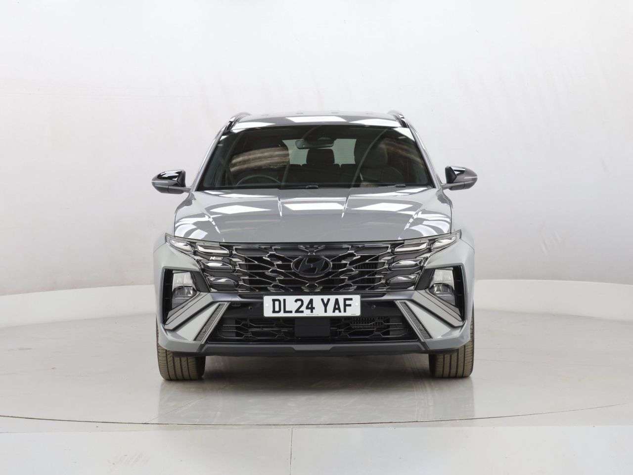A 2024 HYUNDAI TUCSON 1.6 T-GDi N Line SUV 5dr Petrol Hybrid Auto Euro 6 (s/s) (215 ps) A 2024 HYUNDAI TUCSON 1.6 T-GDi N Line SUV 5dr Petrol Hybrid Auto Euro 6 (s/s) (215 ps)