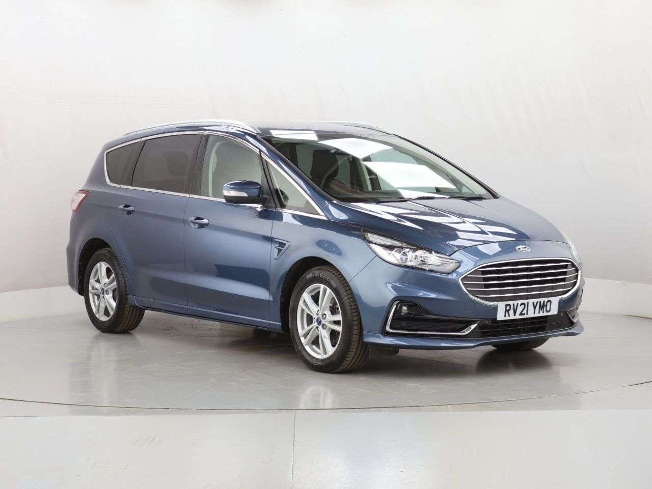 A 2021 FORD S-MAX 2.0 EcoBlue Titanium MPV 5dr Diesel Manual Euro 6 (s/s) (150 ps) A 2021 FORD S-MAX 2.0 EcoBlue Titanium MPV 5dr Diesel Manual Euro 6 (s/s) (150 ps)