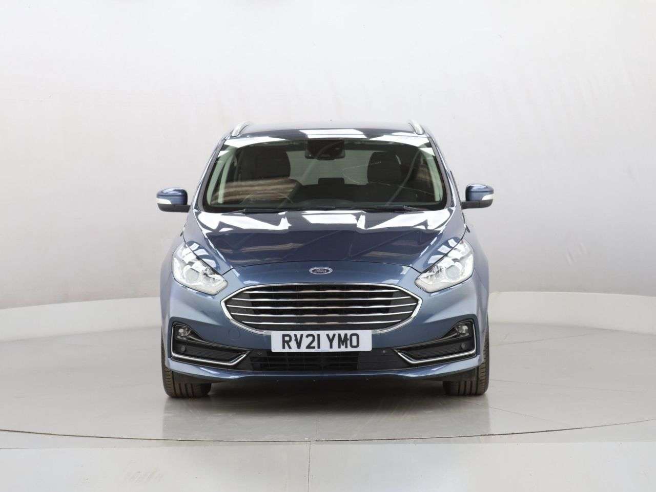 A 2021 FORD S-MAX 2.0 EcoBlue Titanium MPV 5dr Diesel Manual Euro 6 (s/s) (150 ps) A 2021 FORD S-MAX 2.0 EcoBlue Titanium MPV 5dr Diesel Manual Euro 6 (s/s) (150 ps)