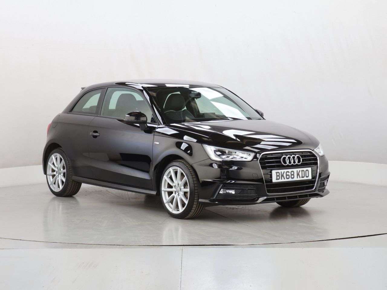 A 2018 AUDI A1 1.4 TFSI S line Hatchback 3dr Petrol Manual Euro 6 (s/s) (Nav) (125 ps) A 2018 AUDI A1 1.4 TFSI S line Hatchback 3dr Petrol Manual Euro 6 (s/s) (Nav) (125 ps)