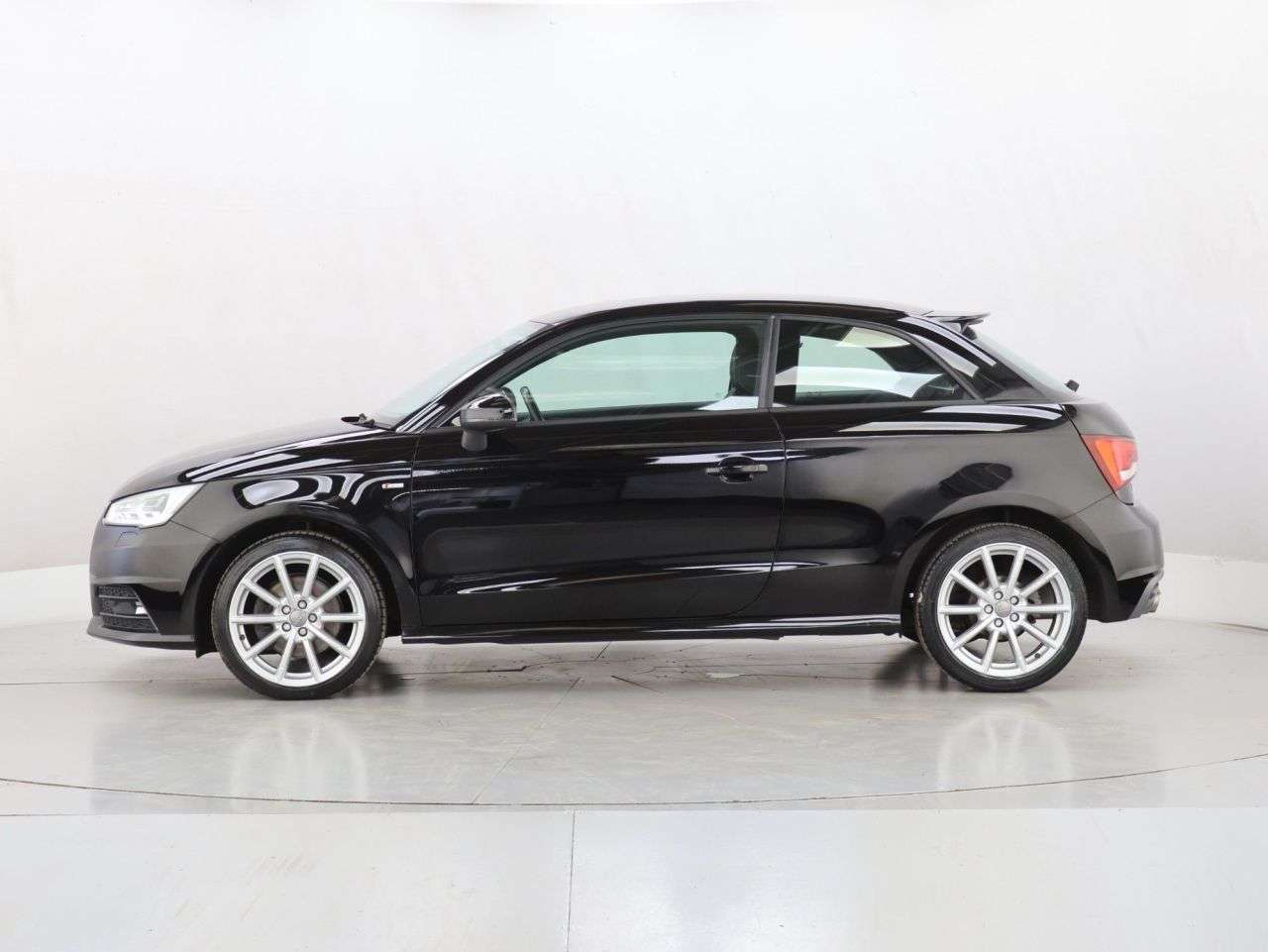 2018 AUDI A1 2018 AUDI A1