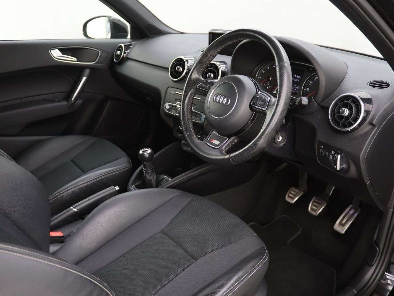 2018 AUDI A1 2018 AUDI A1