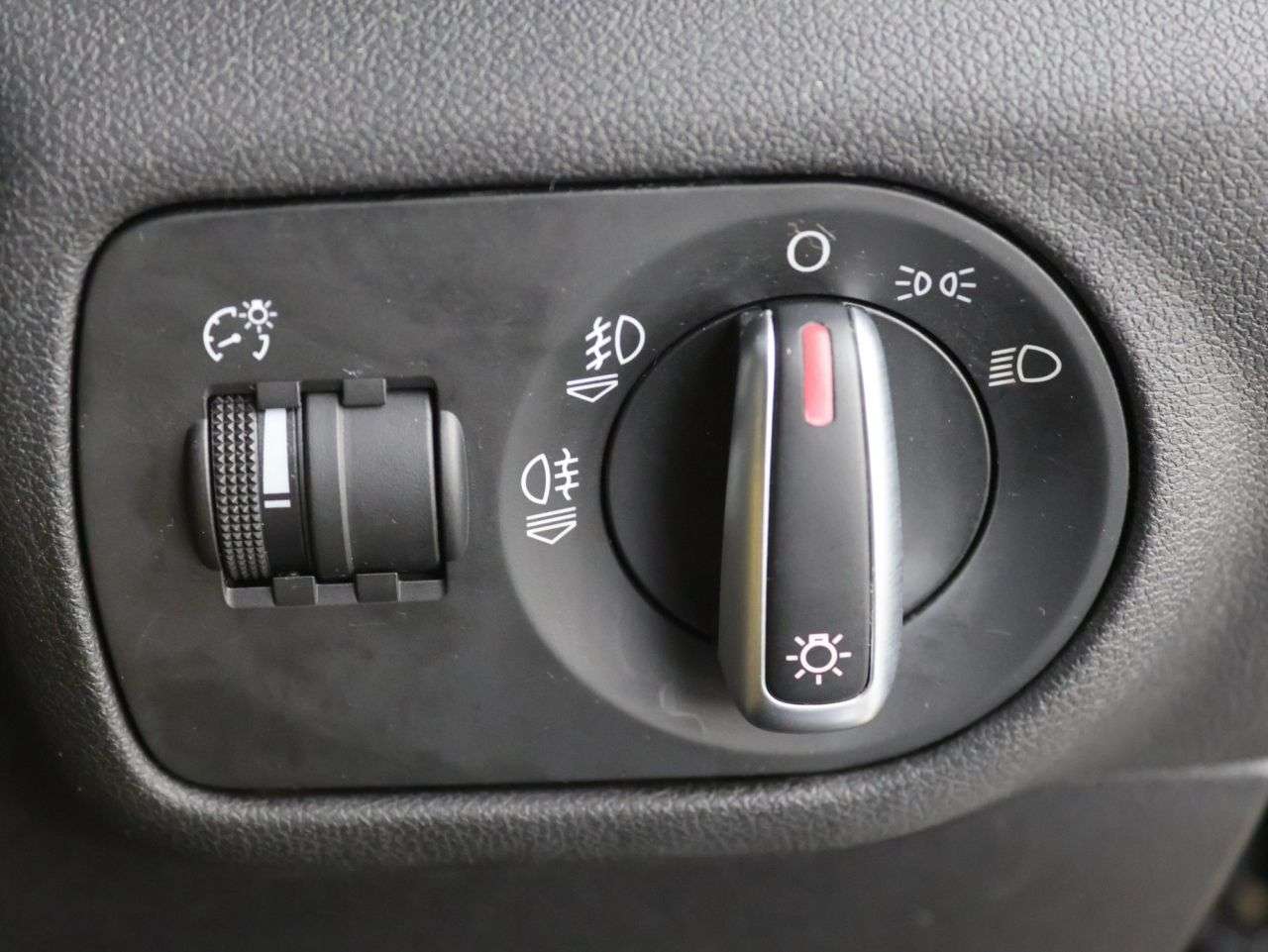2018 AUDI A1 2018 AUDI A1