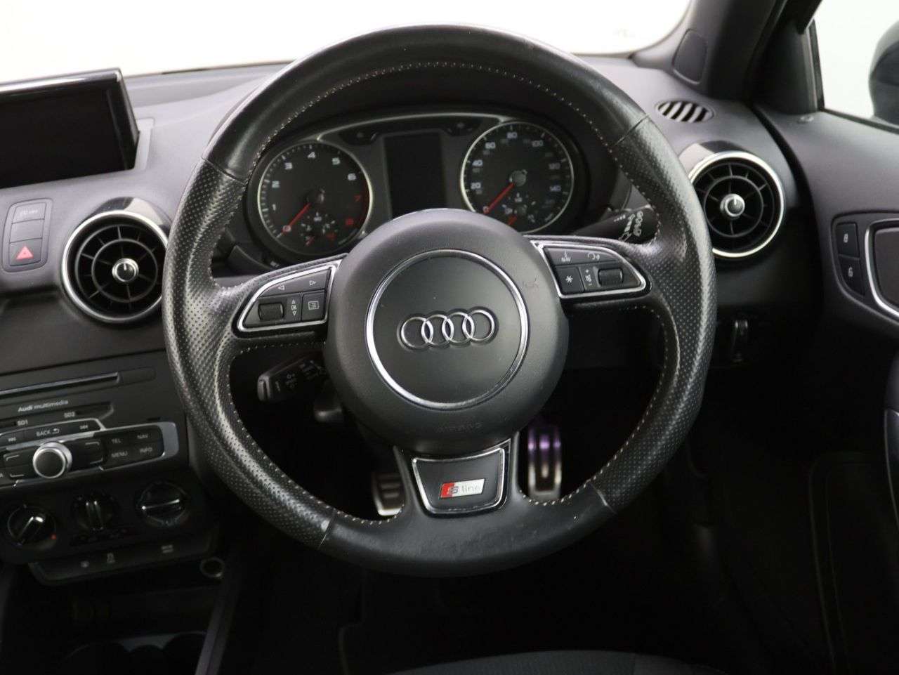 2018 AUDI A1 2018 AUDI A1