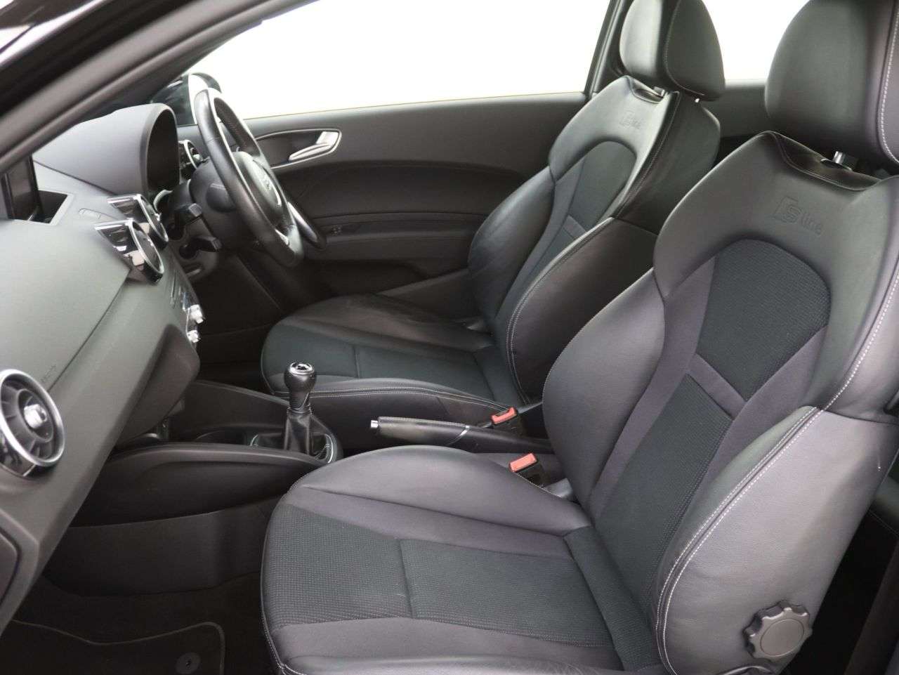 2018 AUDI A1 2018 AUDI A1