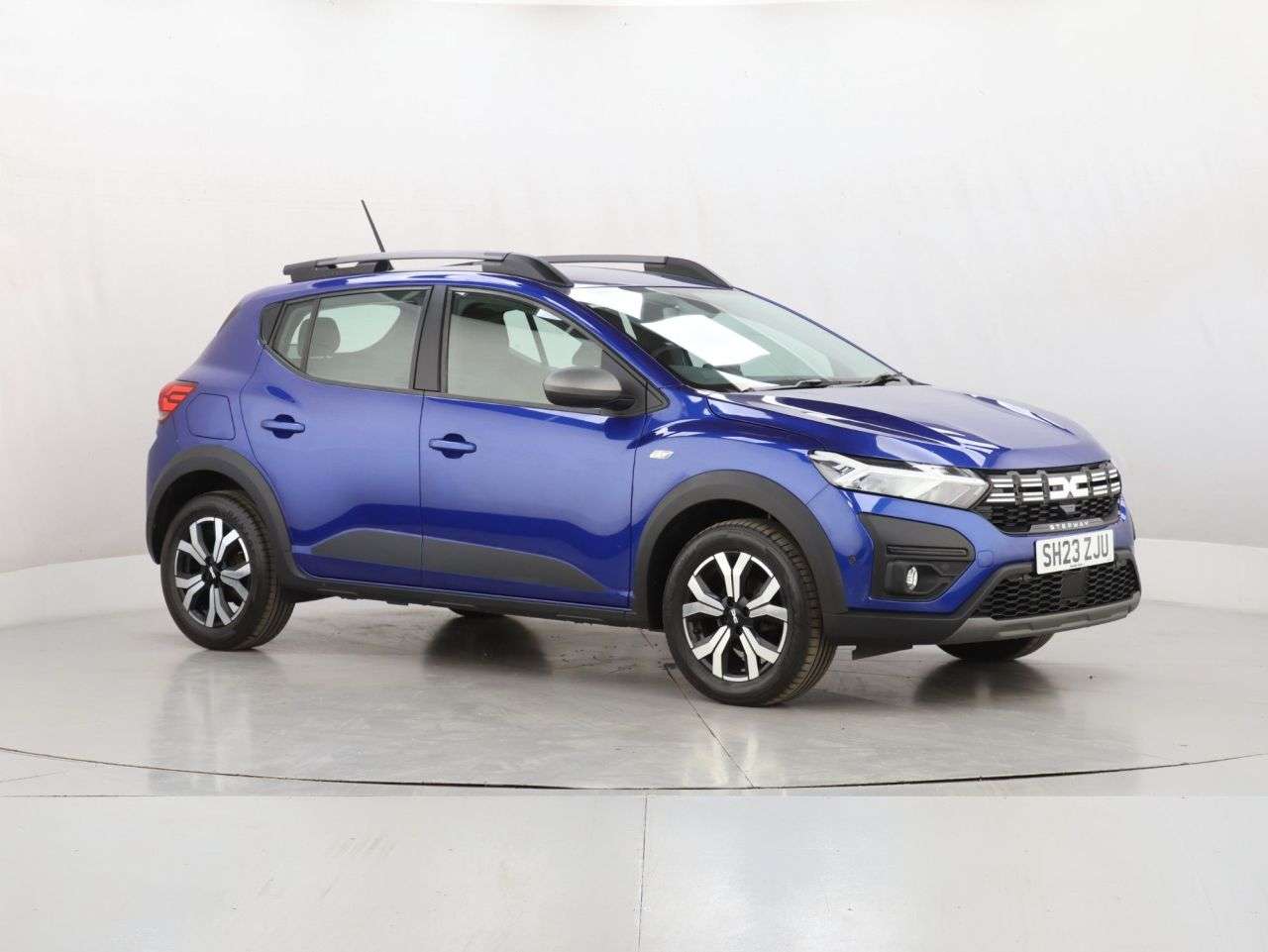 A 2023 DACIA SANDERO STEPWAY 1.0 TCe Journey Hatchback 5dr Petrol CVT Euro 6 (s/s) (90 ps) A 2023 DACIA SANDERO STEPWAY 1.0 TCe Journey Hatchback 5dr Petrol CVT Euro 6 (s/s) (90 ps)