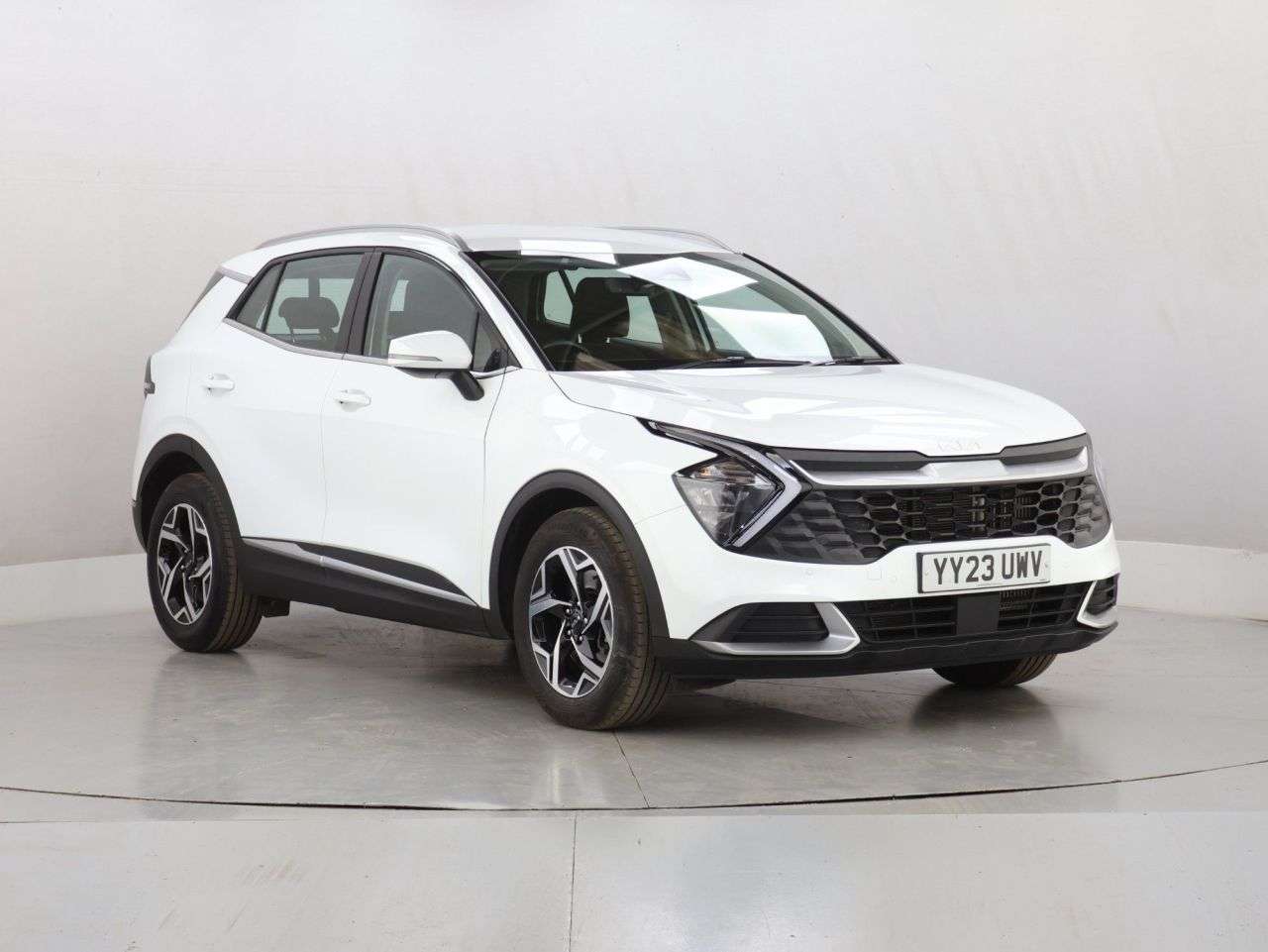 A 2023 KIA SPORTAGE 1.6 T-GDi 2 SUV 5dr Petrol Manual Euro 6 (s/s) (148 bhp) A 2023 KIA SPORTAGE 1.6 T-GDi 2 SUV 5dr Petrol Manual Euro 6 (s/s) (148 bhp)