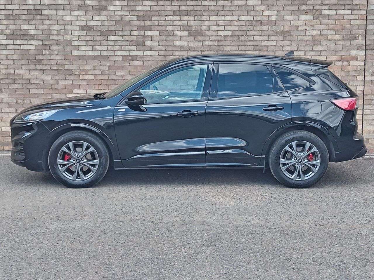 A 2023 FORD KUGA 1.5T EcoBoost ST-Line Edition SUV 5dr Petrol Manual Euro 6 (s/s) (150 ps) A 2023 FORD KUGA 1.5T EcoBoost ST-Line Edition SUV 5dr Petrol Manual Euro 6 (s/s) (150 ps)