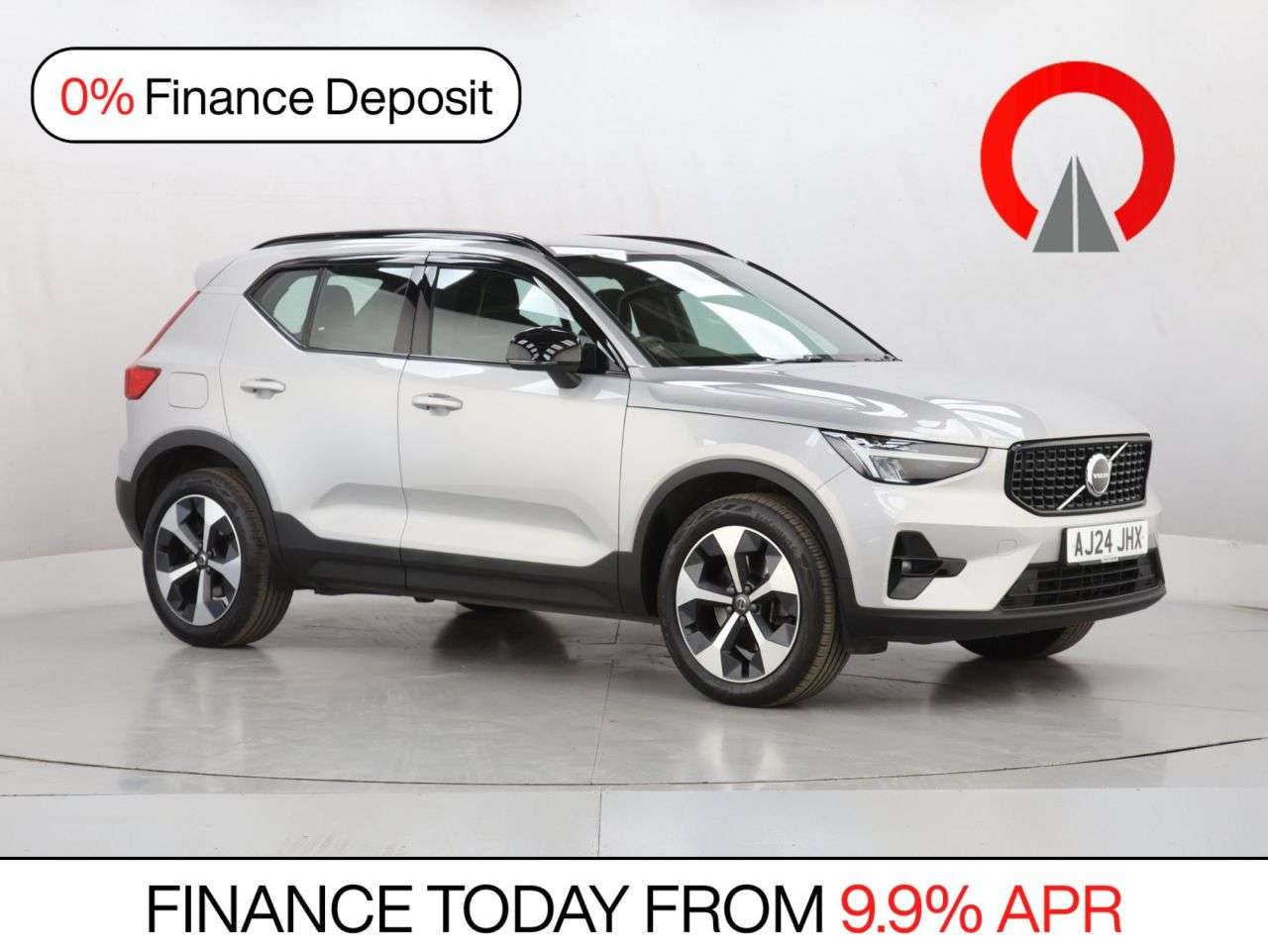 A 2024 VOLVO XC40 2.0 B3 MHEV Plus Dark SUV 5dr Petrol Hybrid DCT Auto Euro 6 (s/s) (163 ps) A 2024 VOLVO XC40 2.0 B3 MHEV Plus Dark SUV 5dr Petrol Hybrid DCT Auto Euro 6 (s/s) (163 ps)