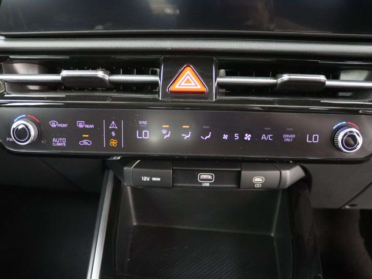 2024 KIA NIRO 2024 KIA NIRO