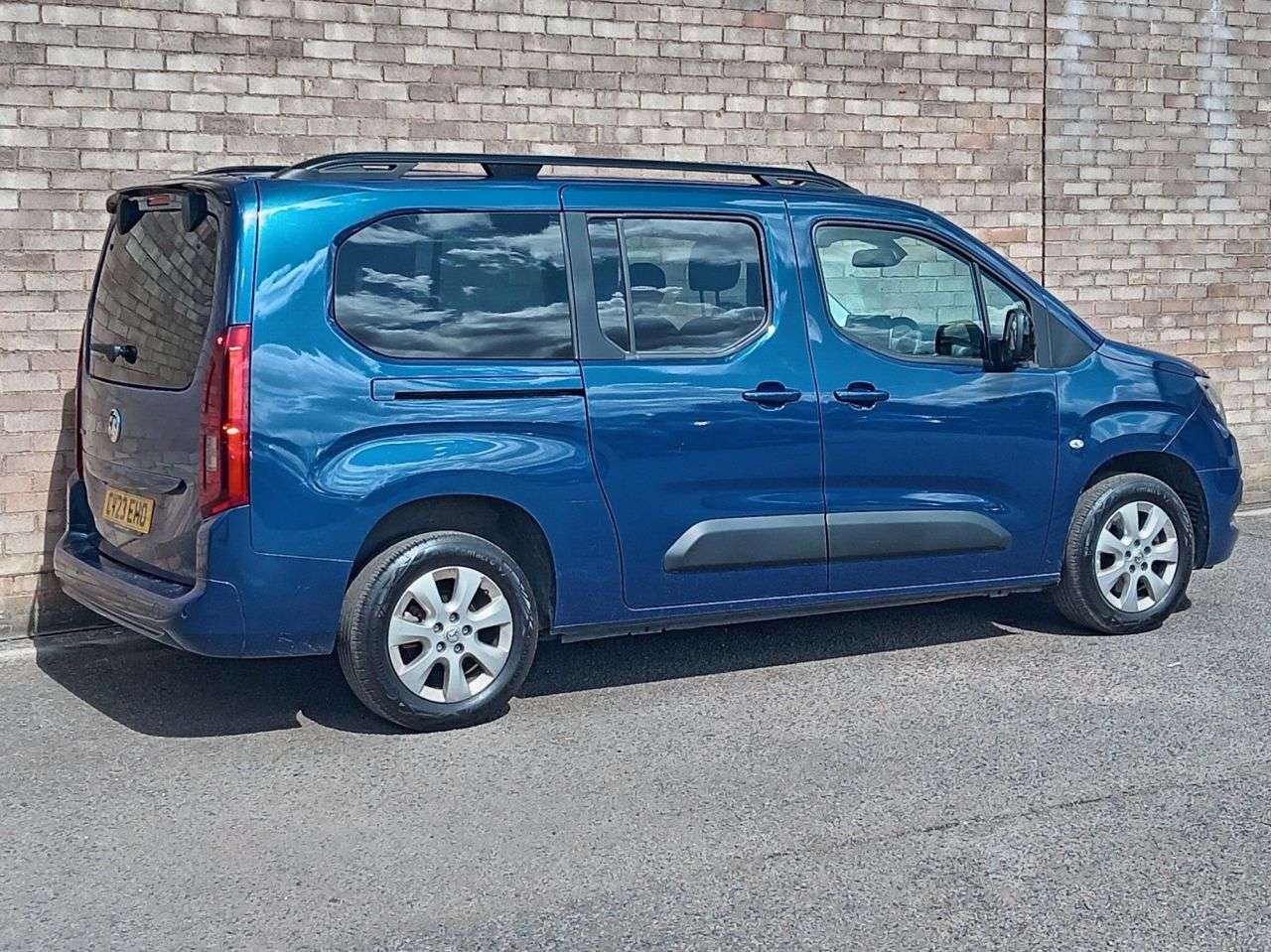 A 2023 VAUXHALL COMBO LIFE 1.5L 5d 101 BHP A 2023 VAUXHALL COMBO LIFE 1.5L 5d 101 BHP