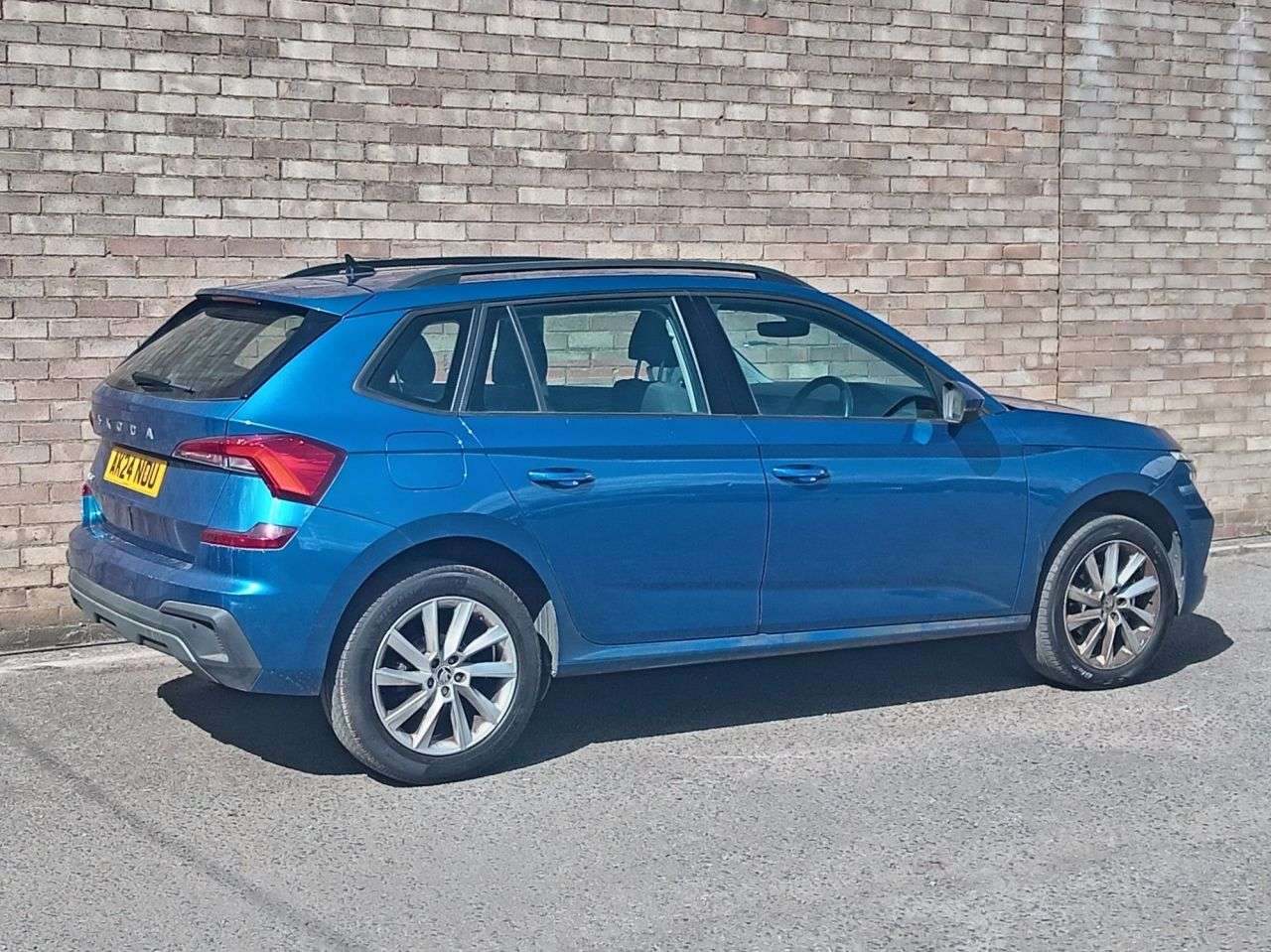 A 2024 SKODA KAMIQ 1.0 TSI SE SUV 5dr Petrol Manual Euro 6 (s/s) (95 ps) A 2024 SKODA KAMIQ 1.0 TSI SE SUV 5dr Petrol Manual Euro 6 (s/s) (95 ps)