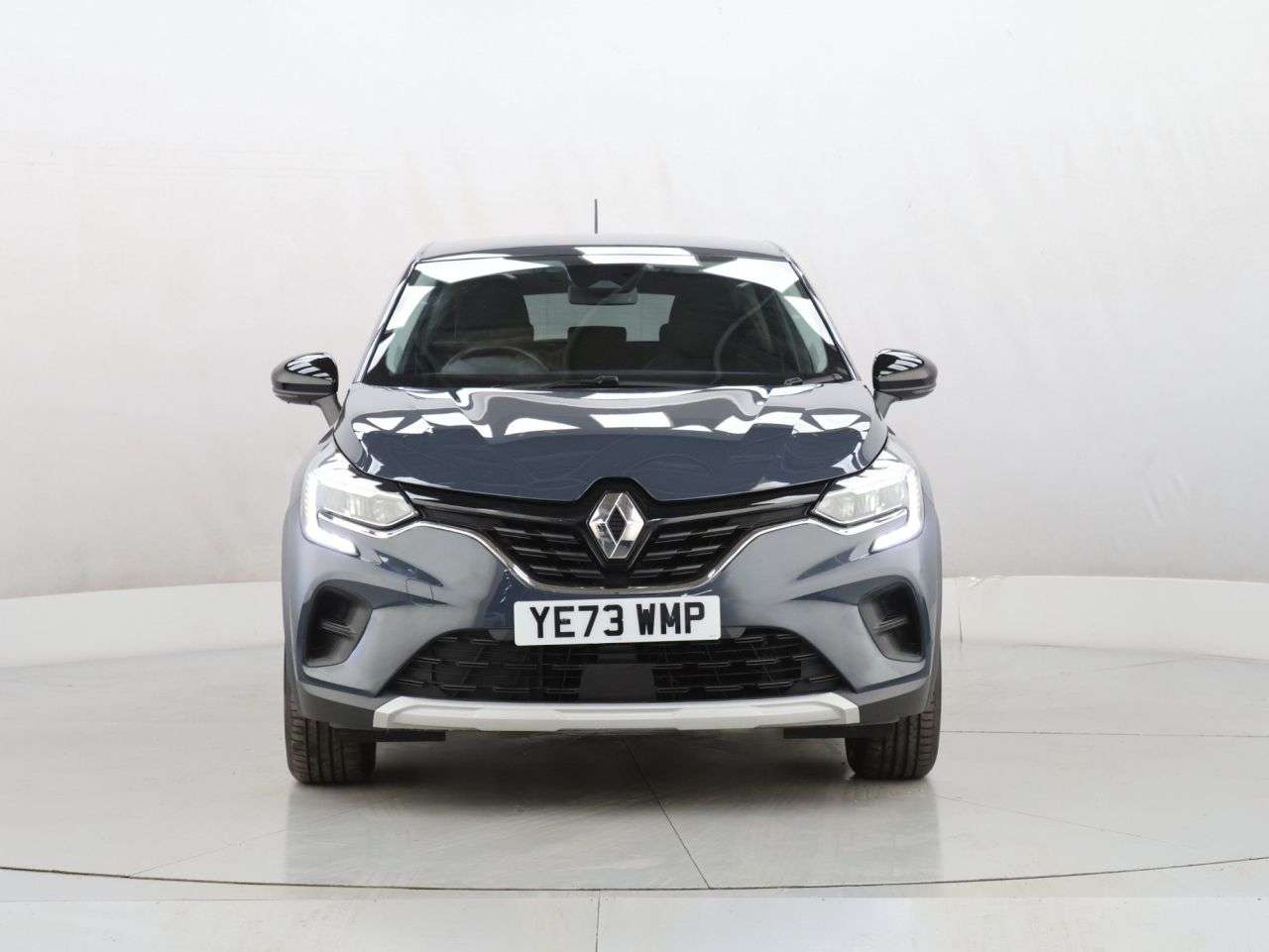 A 2023 RENAULT CAPTUR 1.6 E-TECH evolution SUV 5dr Petrol Hybrid Auto Euro 6 (s/s) (145 ps) A 2023 RENAULT CAPTUR 1.6 E-TECH evolution SUV 5dr Petrol Hybrid Auto Euro 6 (s/s) (145 ps)