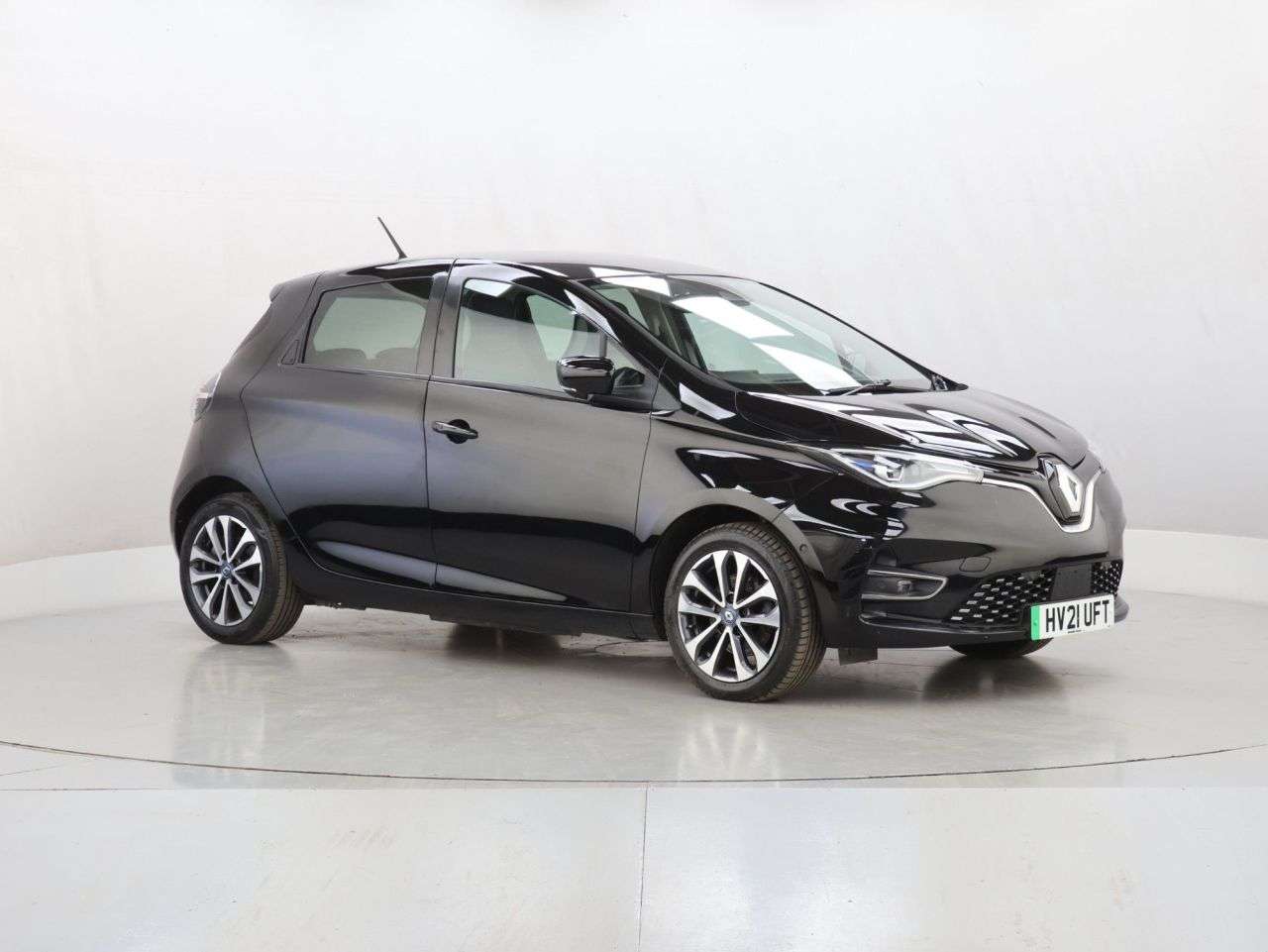 A 2021 RENAULT ZOE R135 52kWh GT Line Hatchback 5dr Electric Auto (i, Rapid Charge) (134 bhp) A 2021 RENAULT ZOE R135 52kWh GT Line Hatchback 5dr Electric Auto (i, Rapid Charge) (134 bhp)