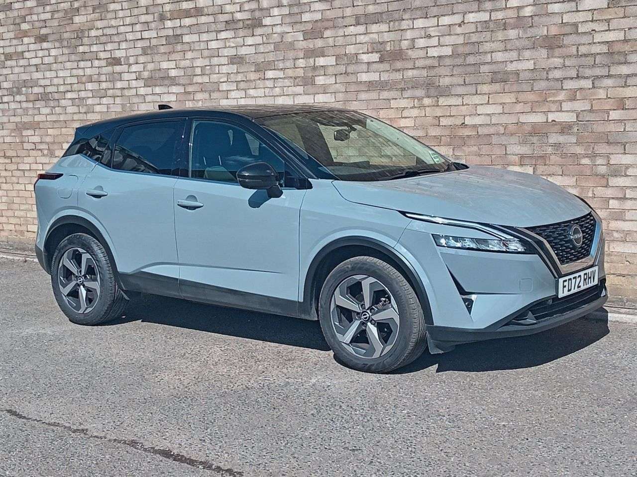 A 2022 NISSAN QASHQAI 1.3 DIG-T MHEV N-Connecta SUV 5dr Petrol Hybrid Manual Euro 6 (s/s) (140 ps A 2022 NISSAN QASHQAI 1.3 DIG-T MHEV N-Connecta SUV 5dr Petrol Hybrid Manual Euro 6 (s/s) (140 ps