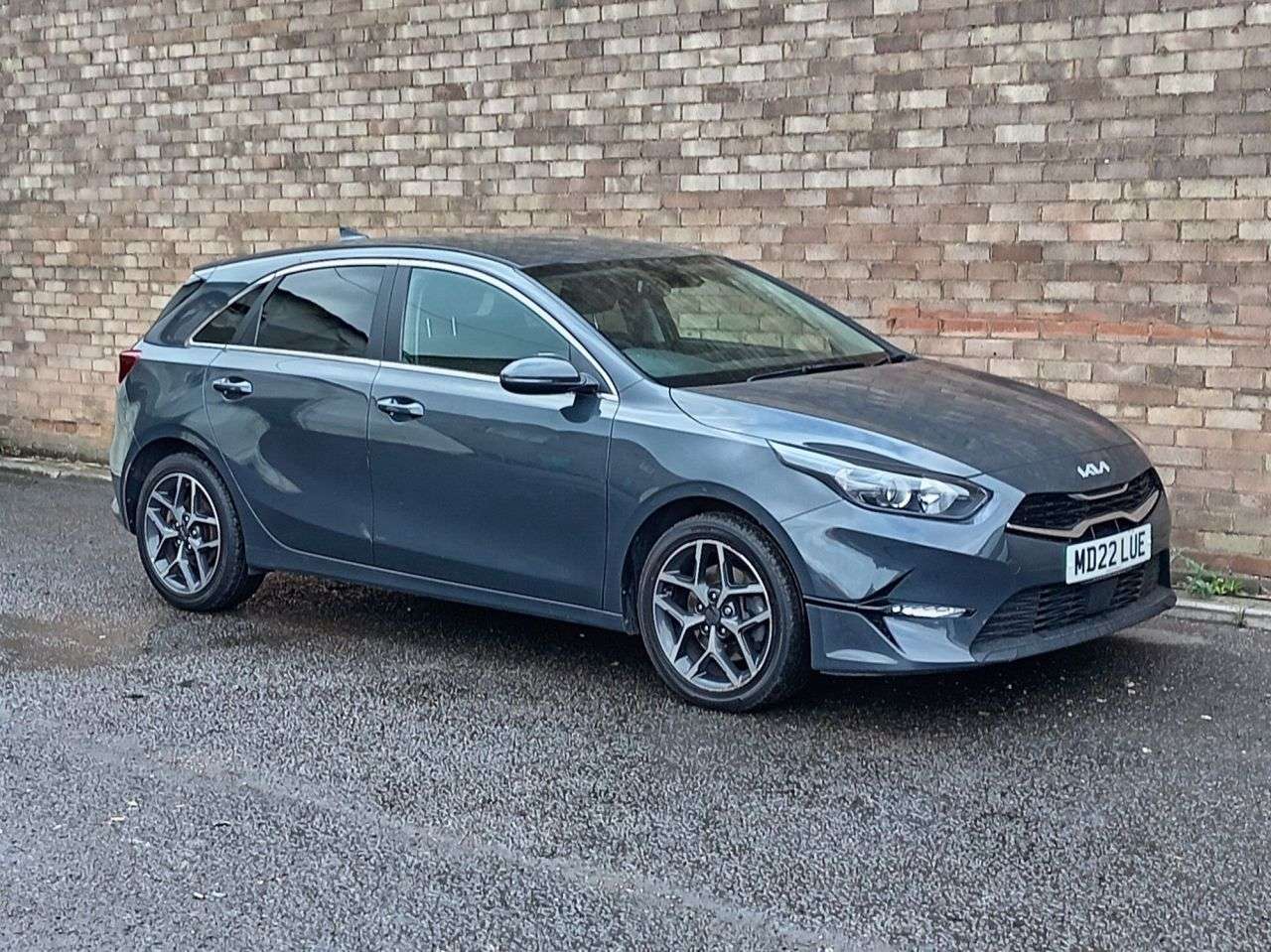 A 2022 KIA CEED 1.5 T-GDi 3 Hatchback 5dr Petrol Manual Euro 6 (s/s) (158 bhp) A 2022 KIA CEED 1.5 T-GDi 3 Hatchback 5dr Petrol Manual Euro 6 (s/s) (158 bhp)