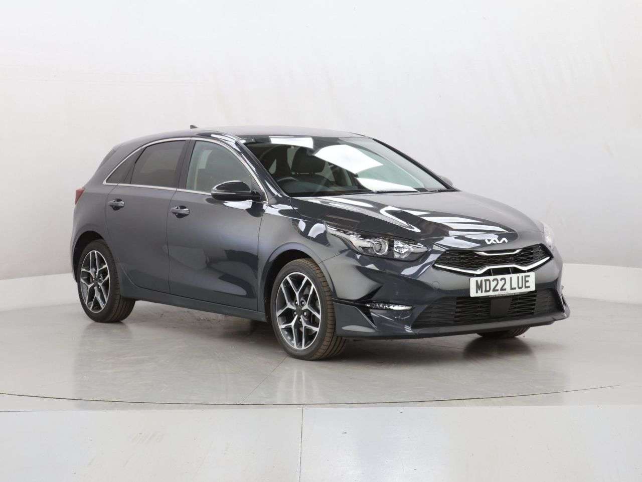 A 2022 KIA CEED 1.5 T-GDi 3 Hatchback 5dr Petrol Manual Euro 6 (s/s) (158 bhp) A 2022 KIA CEED 1.5 T-GDi 3 Hatchback 5dr Petrol Manual Euro 6 (s/s) (158 bhp)