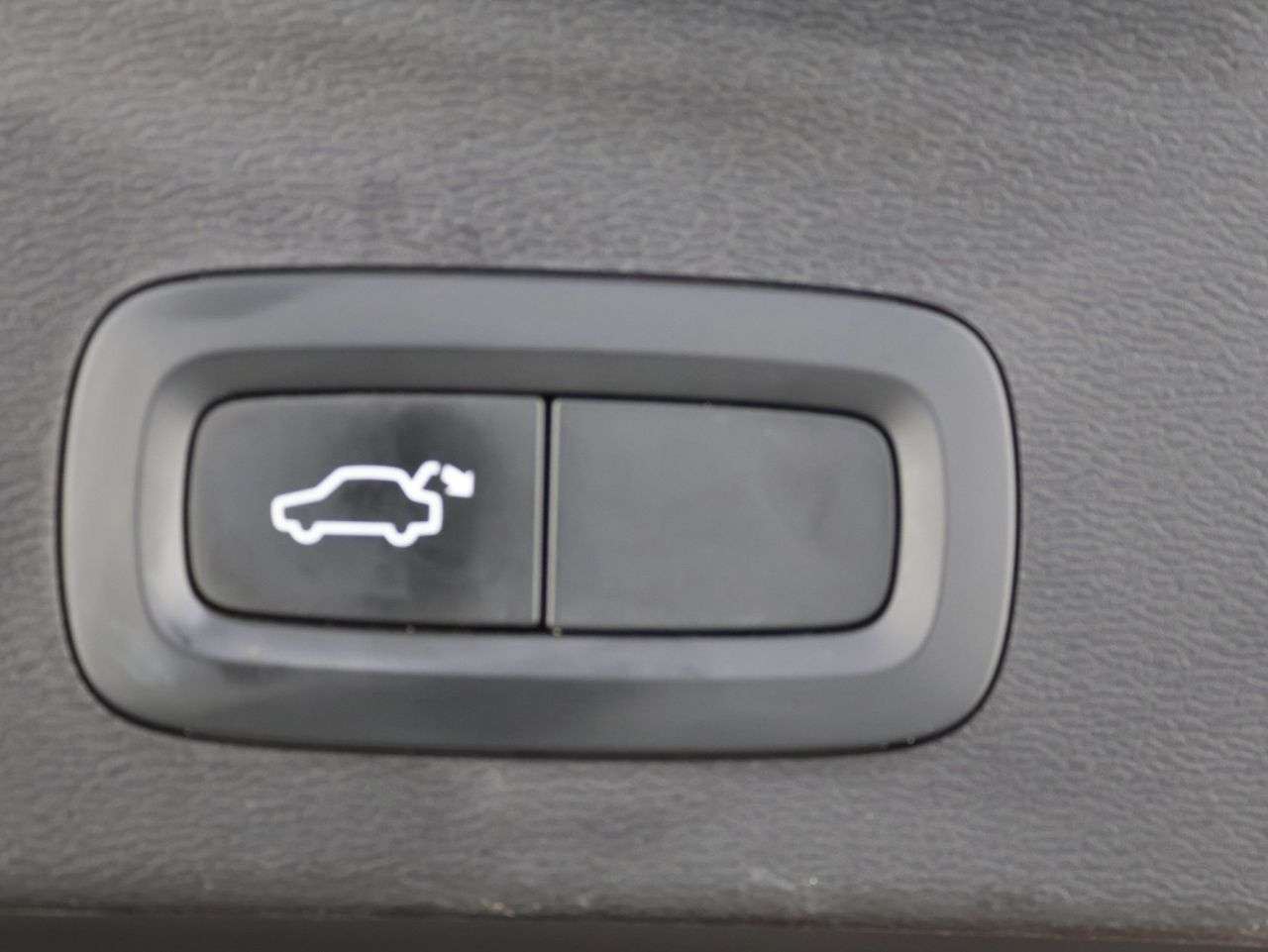 2021 VOLVO XC40 2021 VOLVO XC40