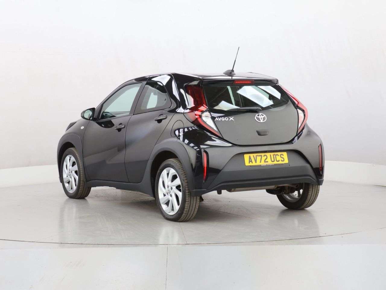 2022 TOYOTA AYGO X 2022 TOYOTA AYGO X