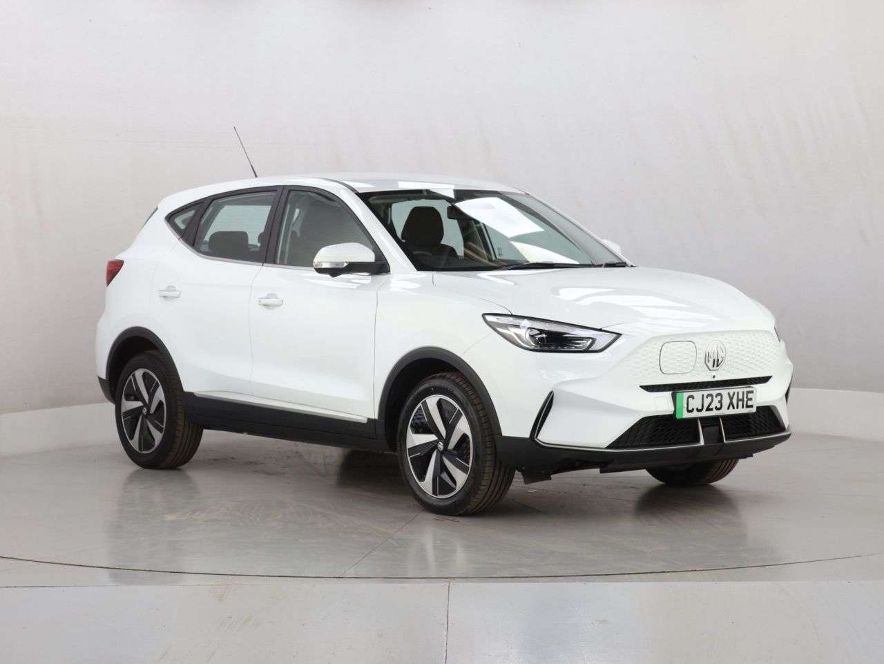 A 2023 MG MG ZS 51.1kWh SE SUV 5dr Electric Auto (176 ps) A 2023 MG MG ZS 51.1kWh SE SUV 5dr Electric Auto (176 ps)