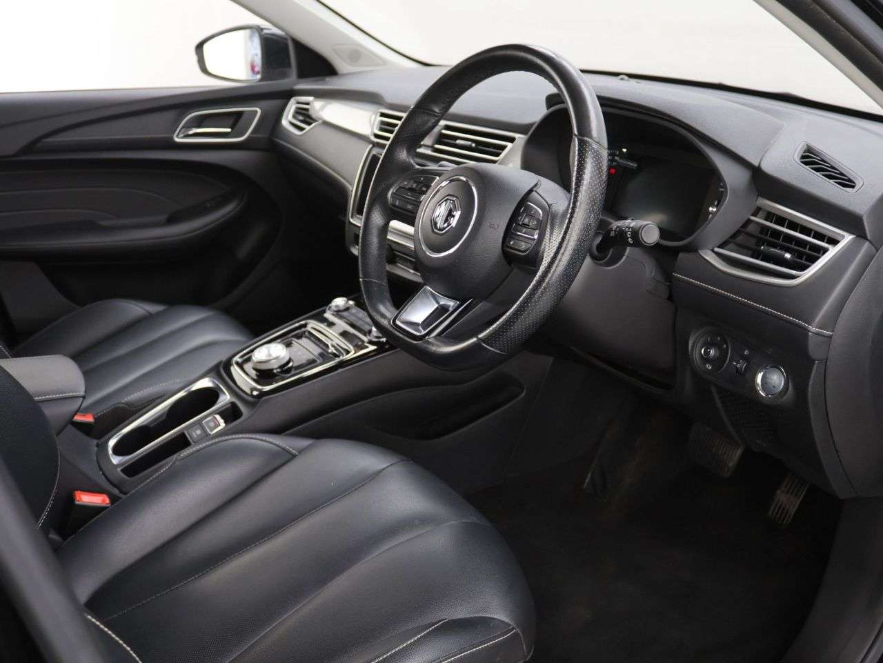 2022 MG MG 5 2022 MG MG 5