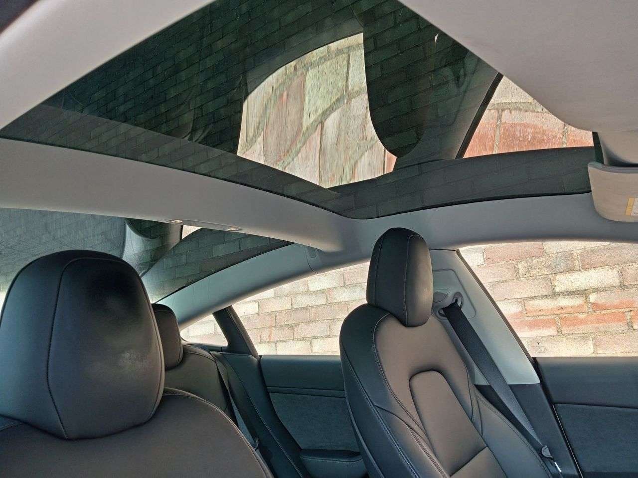 A 2021 TESLA MODEL 3 (Dual Motor) Long Range Saloon 4dr Electric Auto 4WDE (346 ps) A 2021 TESLA MODEL 3 (Dual Motor) Long Range Saloon 4dr Electric Auto 4WDE (346 ps)