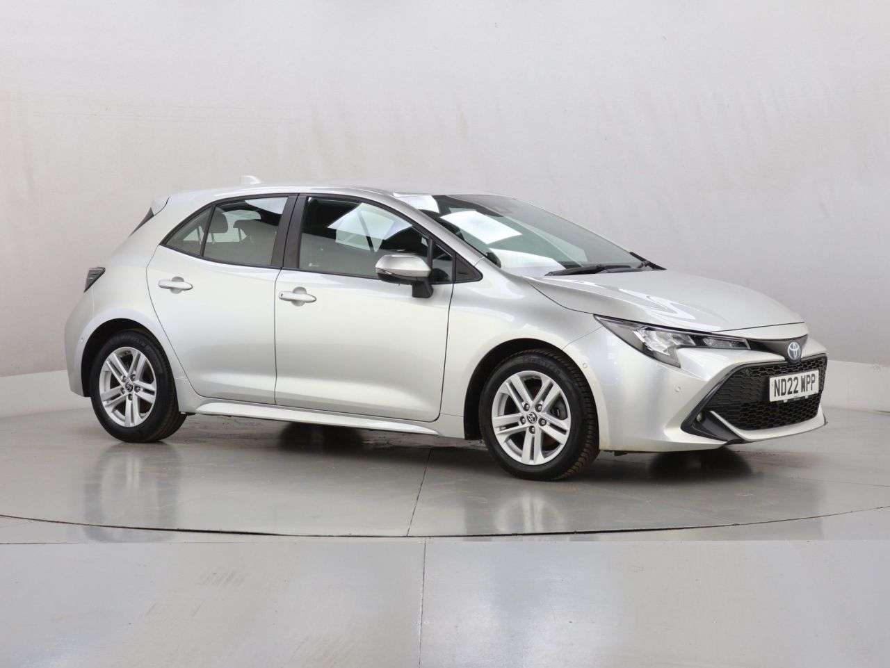 A 2022 TOYOTA COROLLA 1.8 VVT-h GPF Icon Tech Hatchback 5dr Petrol Hybrid CVT Euro 6 (s/s) (122 p A 2022 TOYOTA COROLLA 1.8 VVT-h GPF Icon Tech Hatchback 5dr Petrol Hybrid CVT Euro 6 (s/s) (122 p