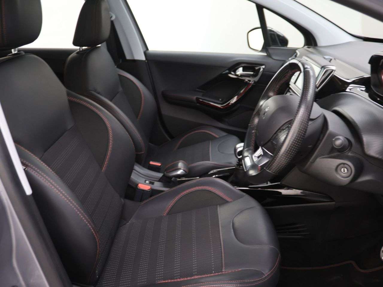 2019 PEUGEOT 2008 2019 PEUGEOT 2008