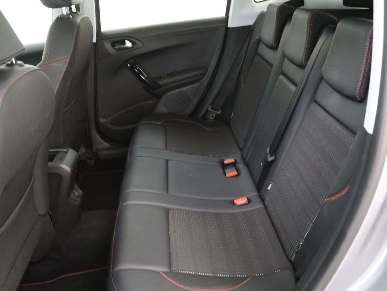 2019 PEUGEOT 2008 2019 PEUGEOT 2008
