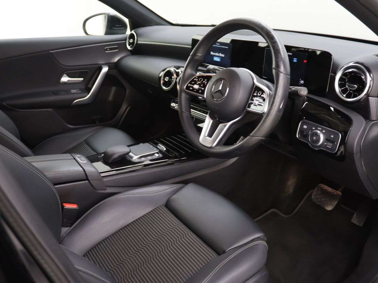 2022 MERCEDES-BENZ A CLASS 2022 MERCEDES-BENZ A CLASS