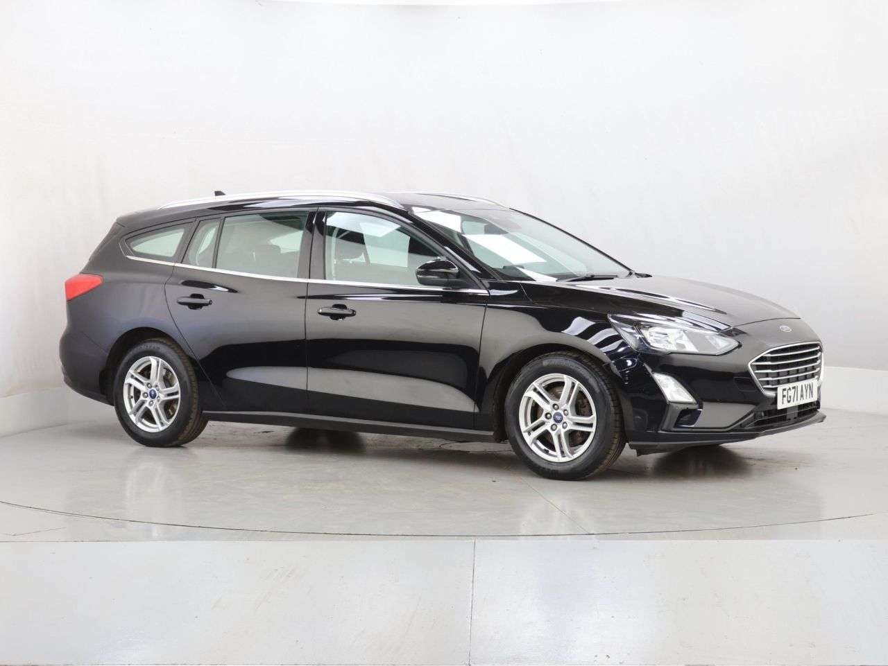A 2021 FORD FOCUS 1.0T EcoBoost Zetec Edition Estate 5dr Petrol Manual Euro 6 (s/s) (125 ps) A 2021 FORD FOCUS 1.0T EcoBoost Zetec Edition Estate 5dr Petrol Manual Euro 6 (s/s) (125 ps)