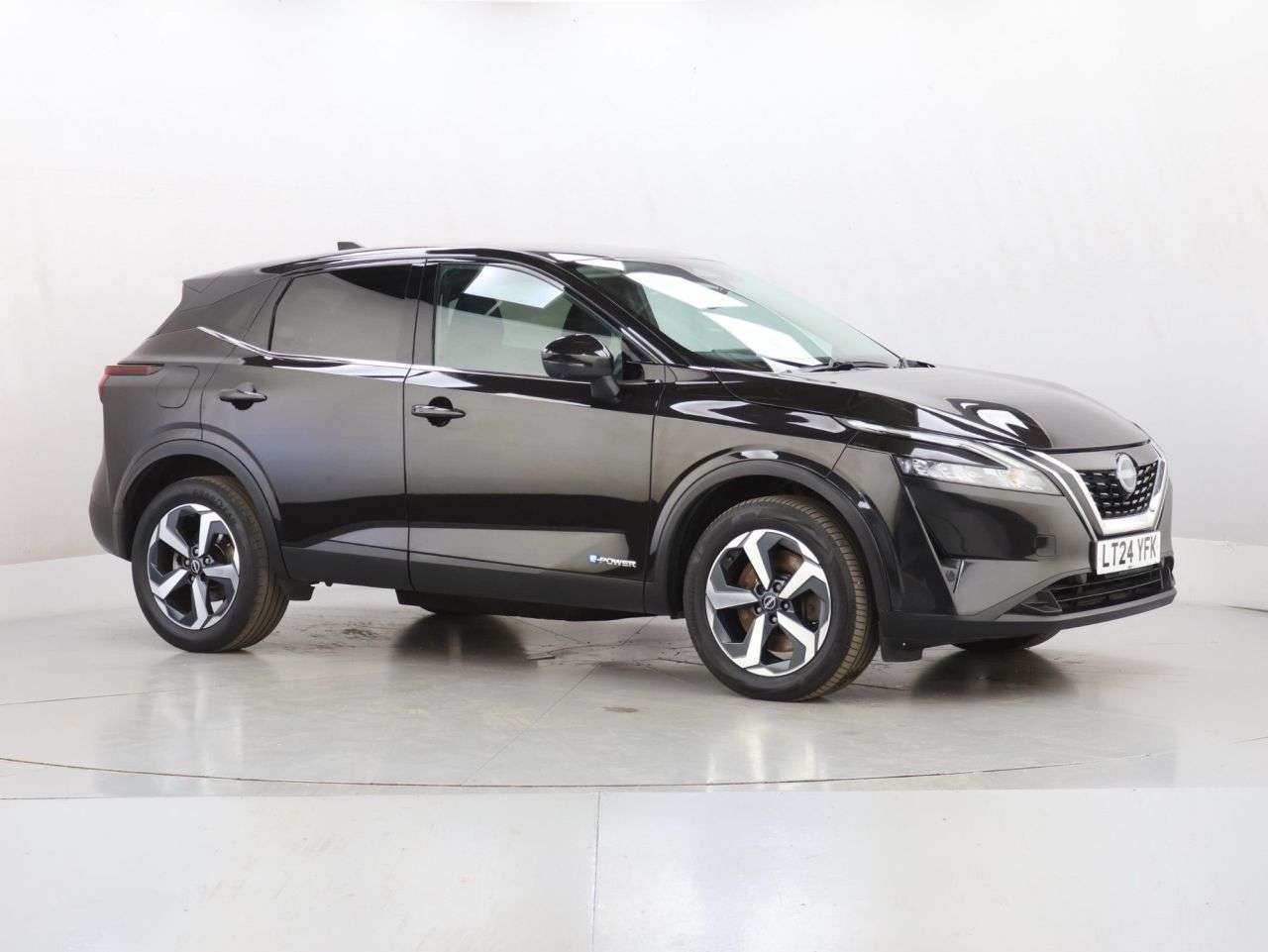 A 2024 NISSAN QASHQAI 1.5 h e-POWER N-Connecta SUV 5dr Petrol Hybrid Auto Euro 6 (s/s) (190 ps) A 2024 NISSAN QASHQAI 1.5 h e-POWER N-Connecta SUV 5dr Petrol Hybrid Auto Euro 6 (s/s) (190 ps)