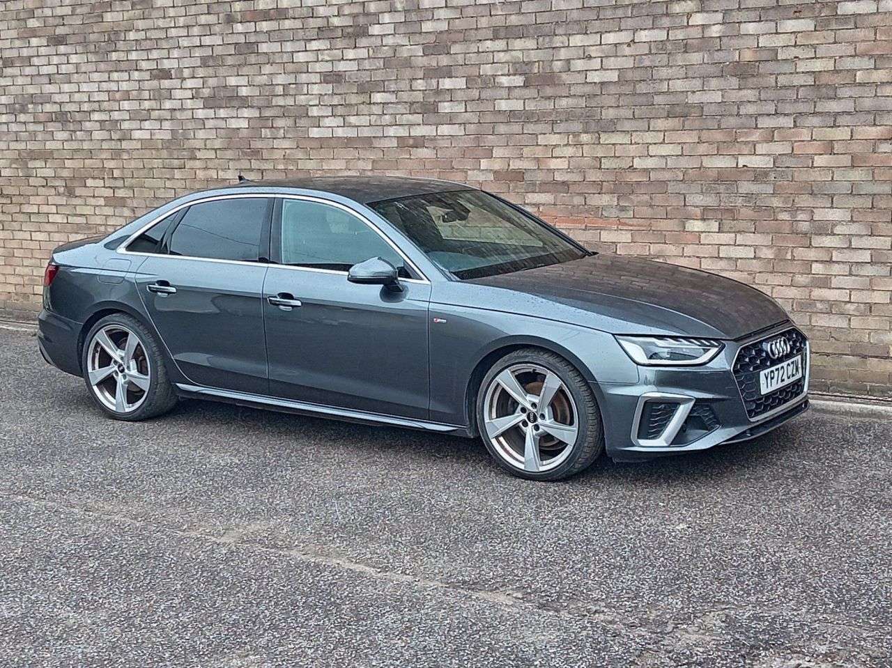 A 2022 AUDI A4 2.0 TFSI 35 S line Saloon 4dr Petrol S Tronic Euro 6 (s/s) (150 ps) A 2022 AUDI A4 2.0 TFSI 35 S line Saloon 4dr Petrol S Tronic Euro 6 (s/s) (150 ps)