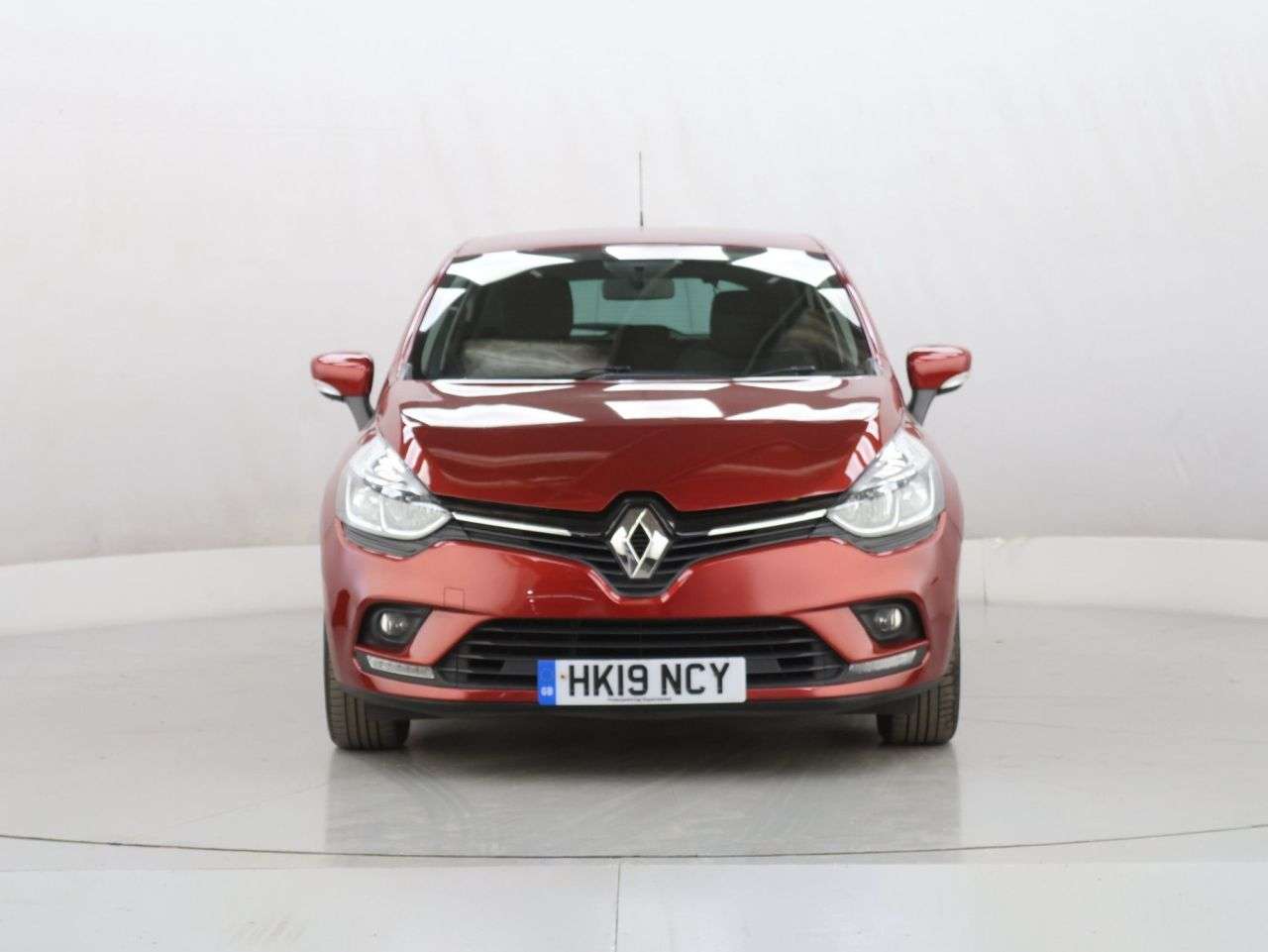 A 2019 RENAULT CLIO 0.9 TCe Iconic Hatchback 5dr Petrol Manual Euro 6 (s/s) (90 ps) A 2019 RENAULT CLIO 0.9 TCe Iconic Hatchback 5dr Petrol Manual Euro 6 (s/s) (90 ps)