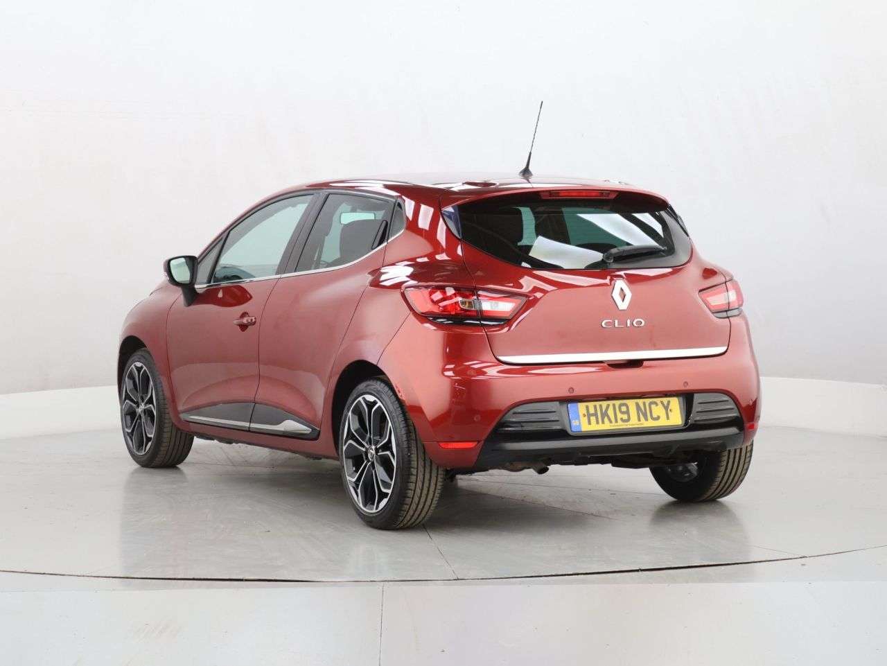 2019 RENAULT CLIO 2019 RENAULT CLIO
