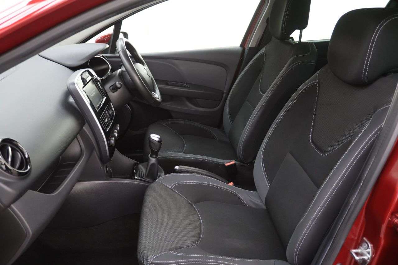 2019 RENAULT CLIO 2019 RENAULT CLIO
