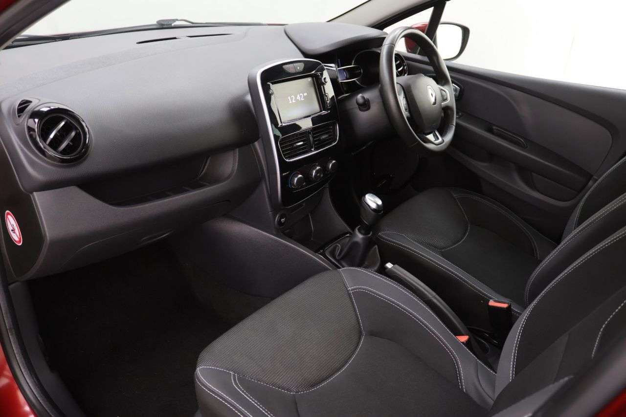 2019 RENAULT CLIO 2019 RENAULT CLIO
