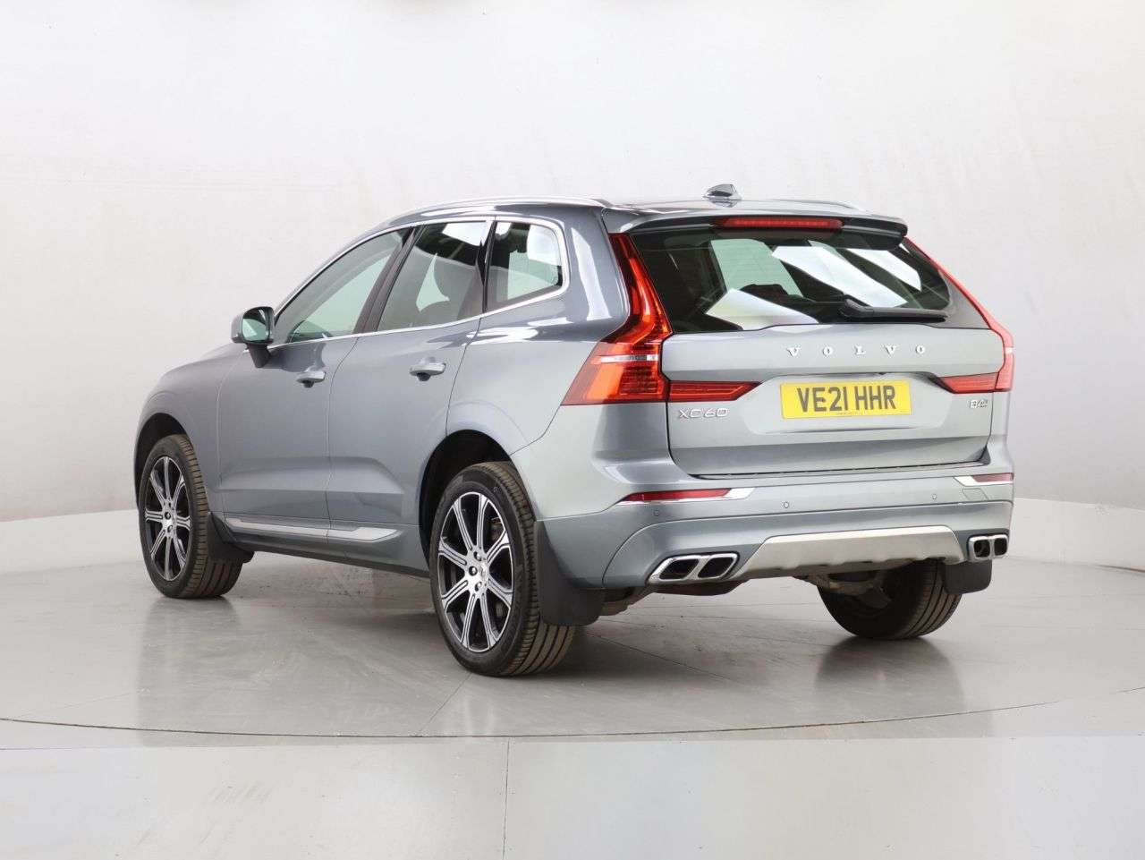 2021 VOLVO XC60 2021 VOLVO XC60